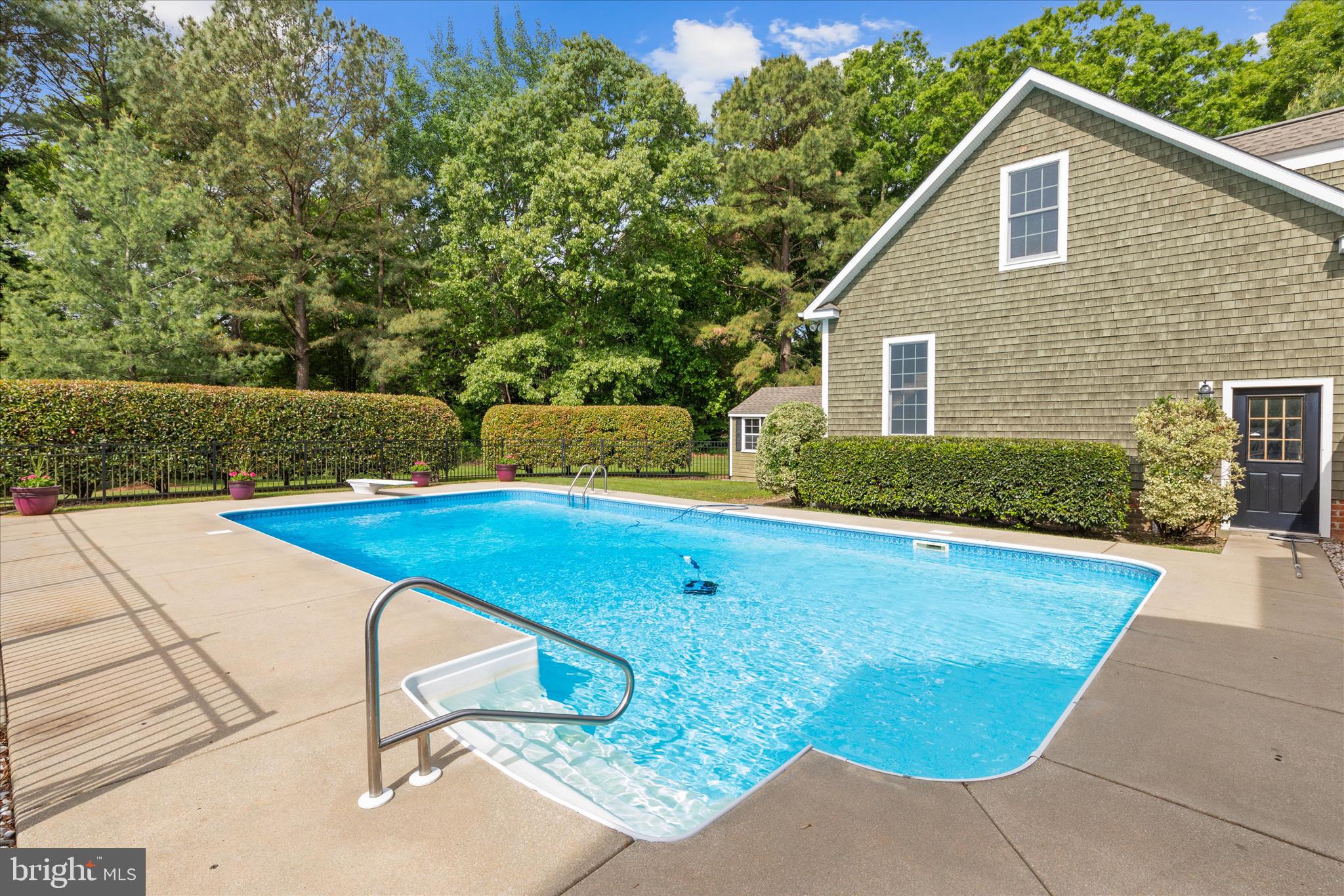 EASTON - Residential