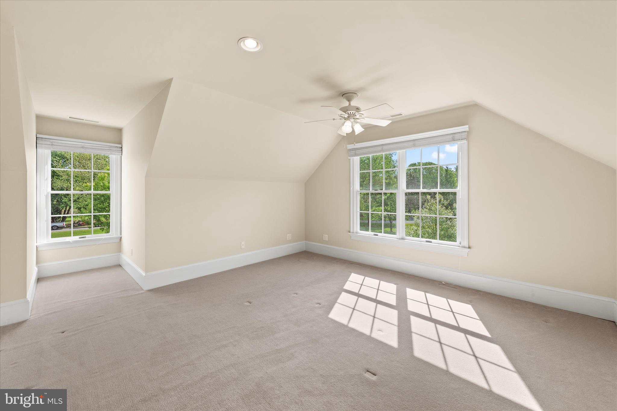 EASTON - Residential