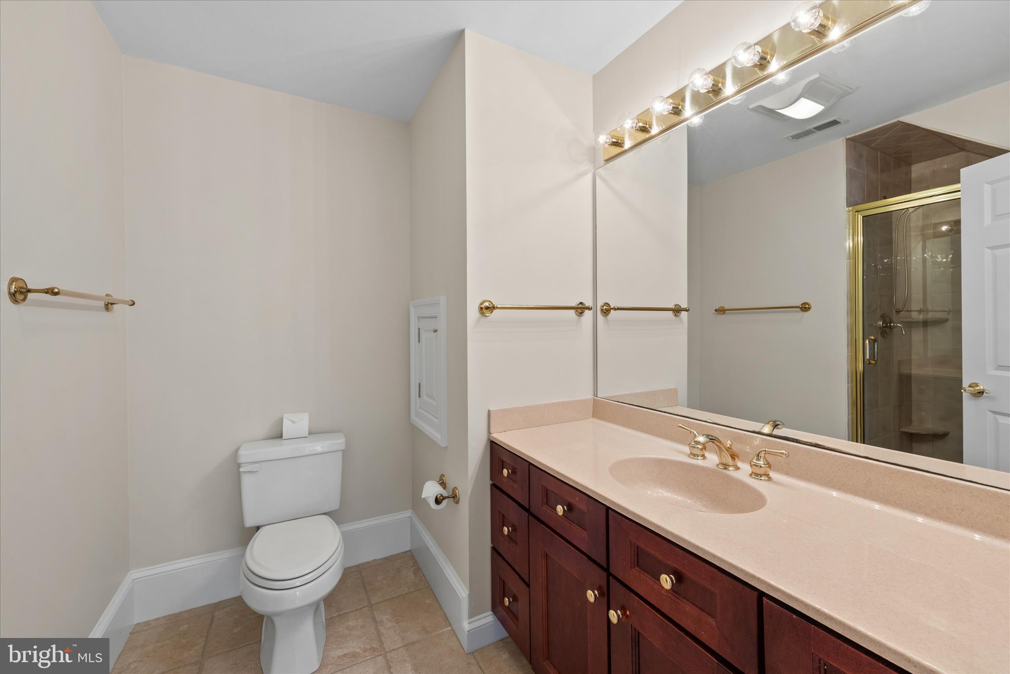 EASTON - Residential