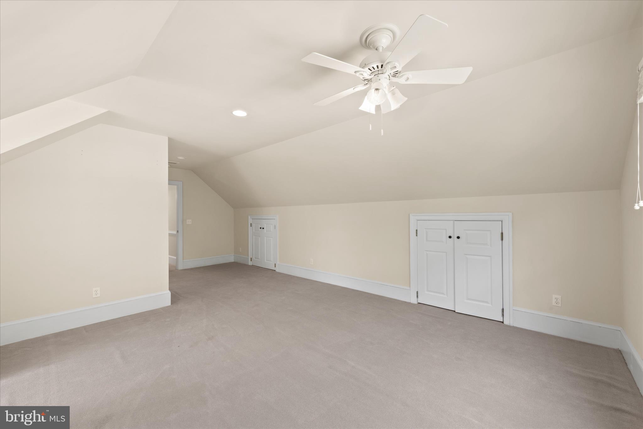 EASTON - Residential