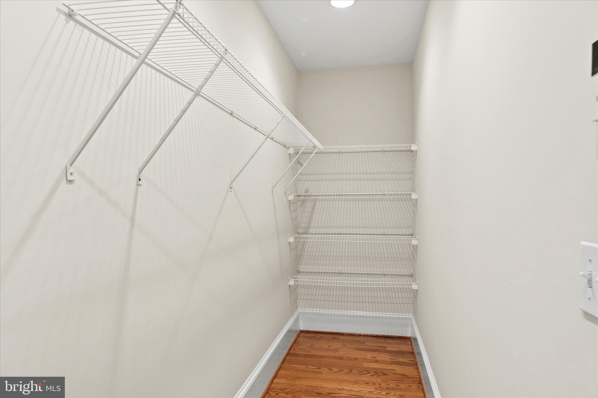 EASTON - Residential