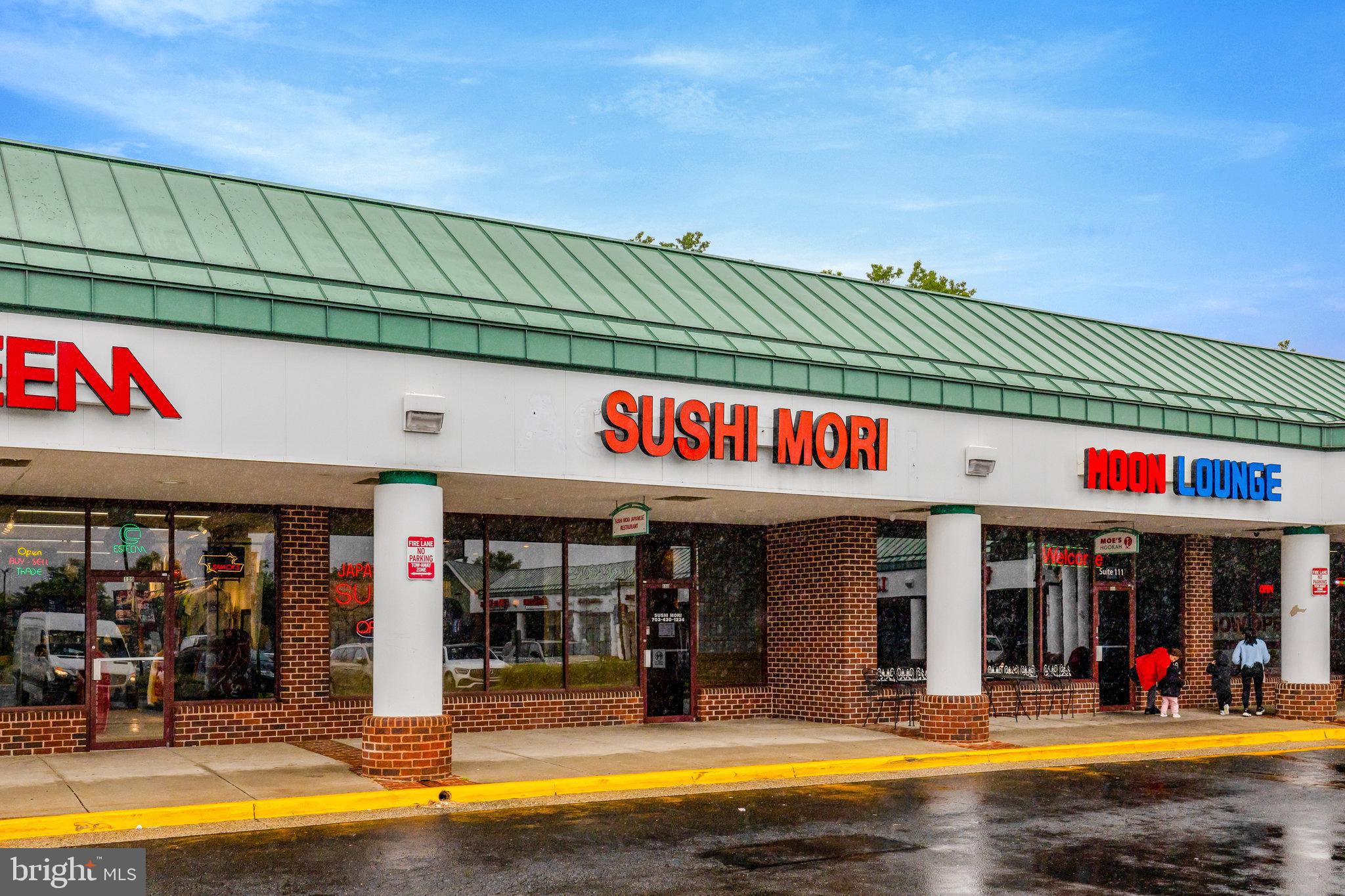 REGAL CHASE - Residential