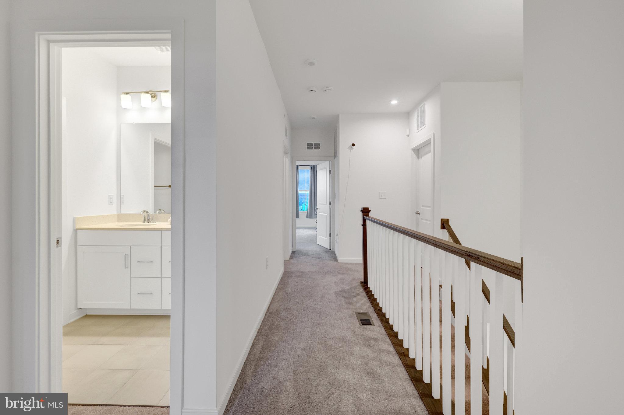 REGAL CHASE - Residential