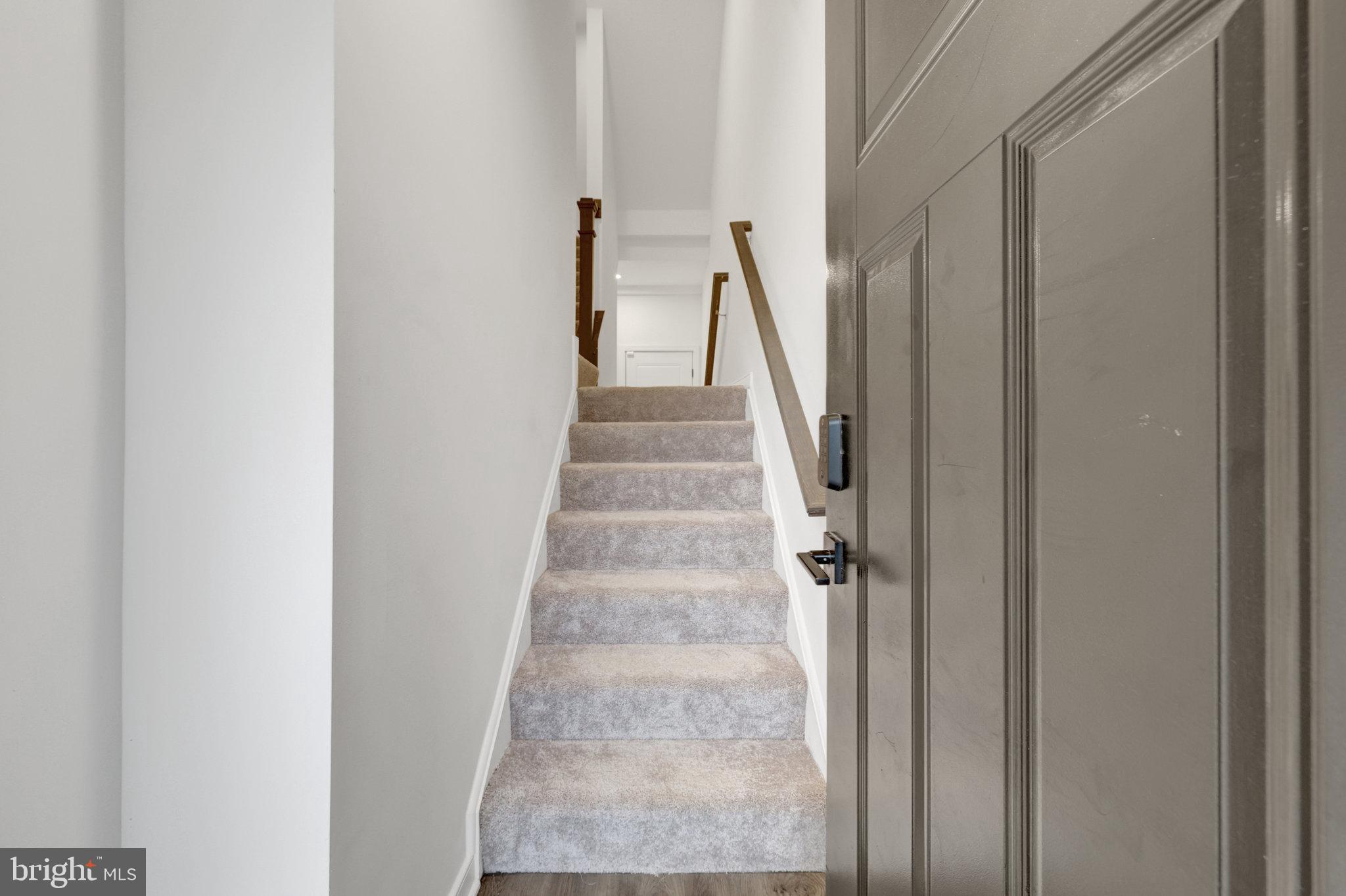 20941 BLUEBIRD SQUARE