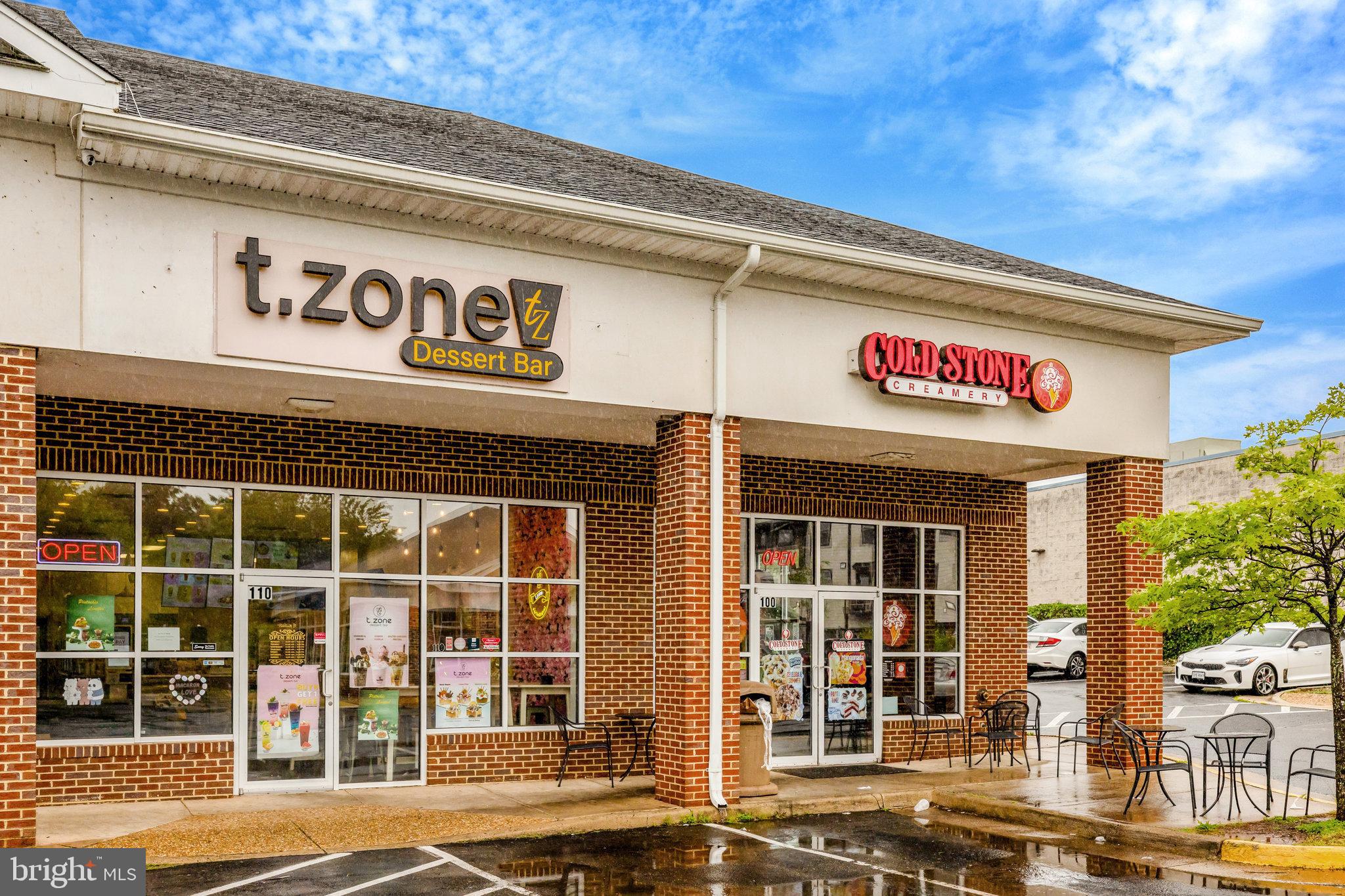 REGAL CHASE - Residential