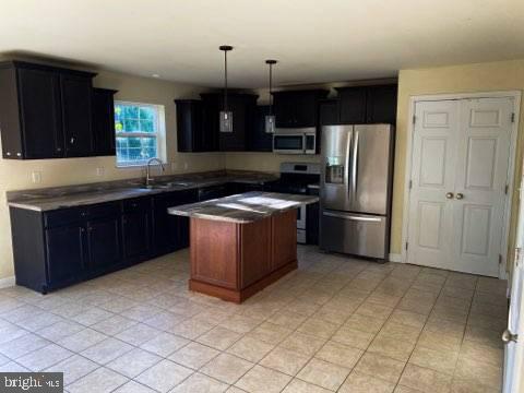 MELROSE PLACE - Residential