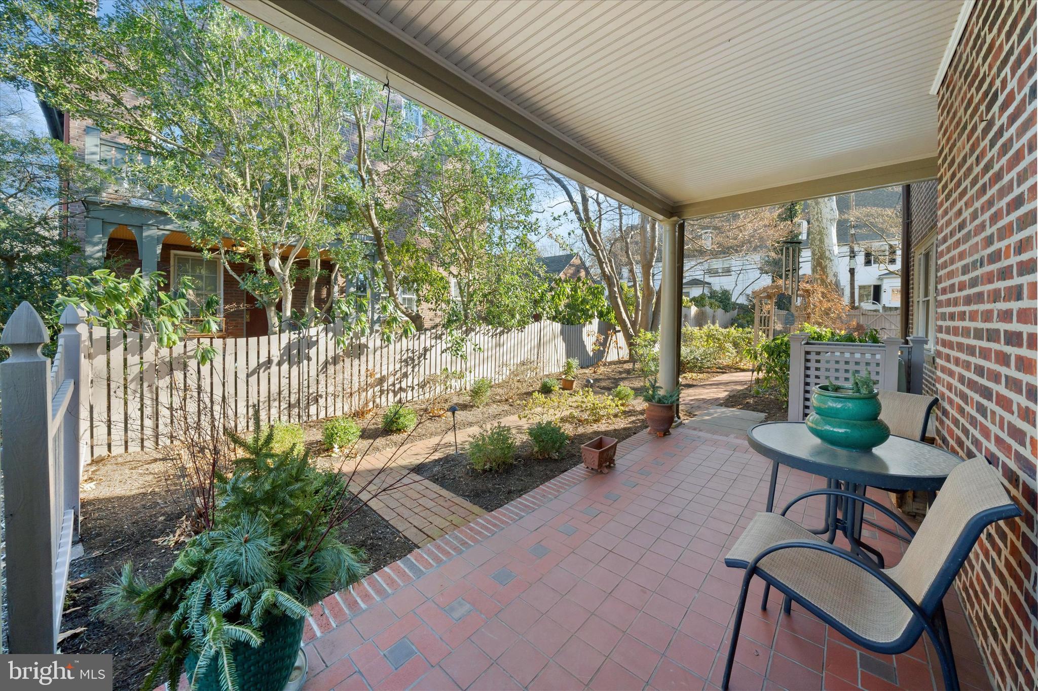 WAWASET PARK - Residential