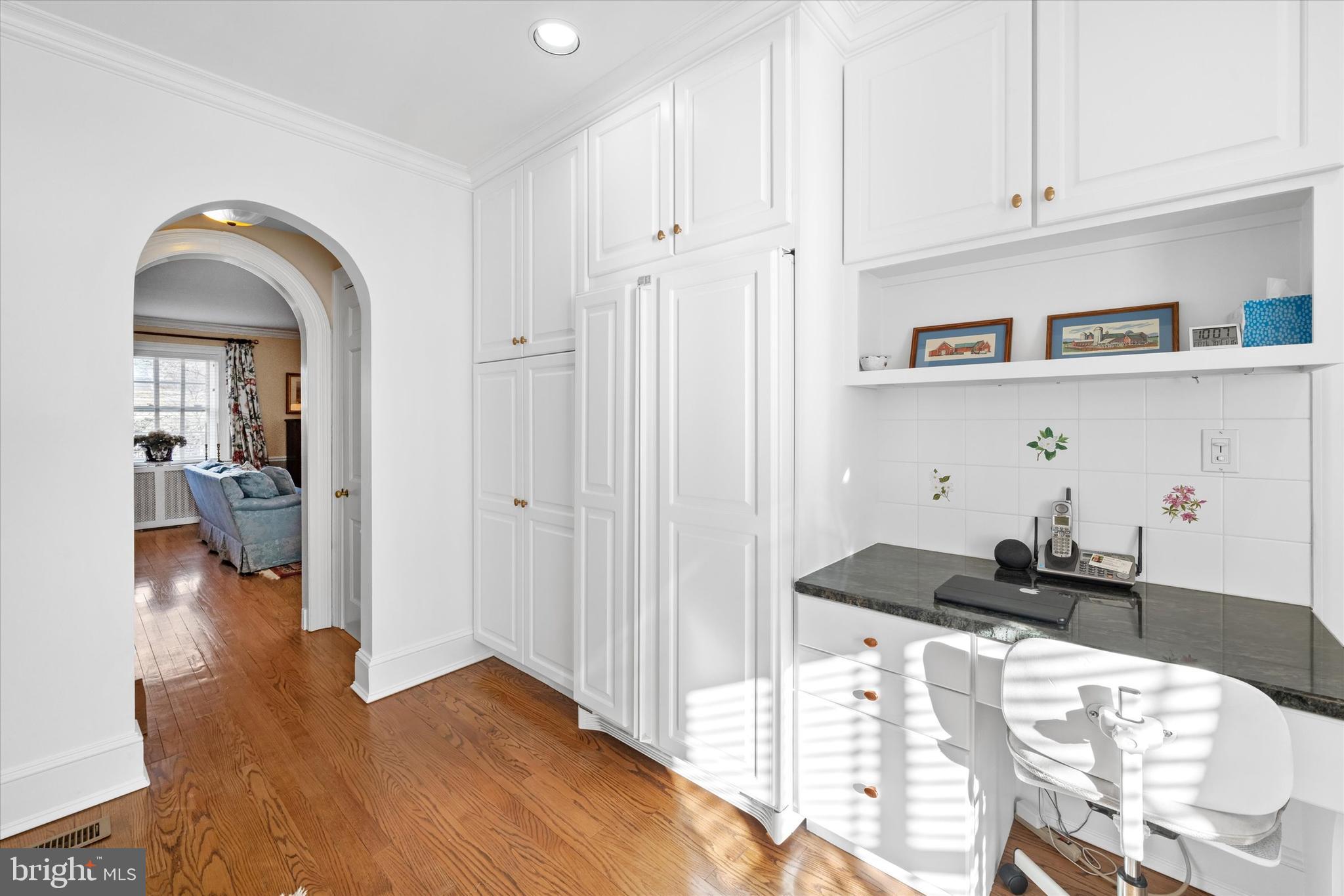 WAWASET PARK - Residential