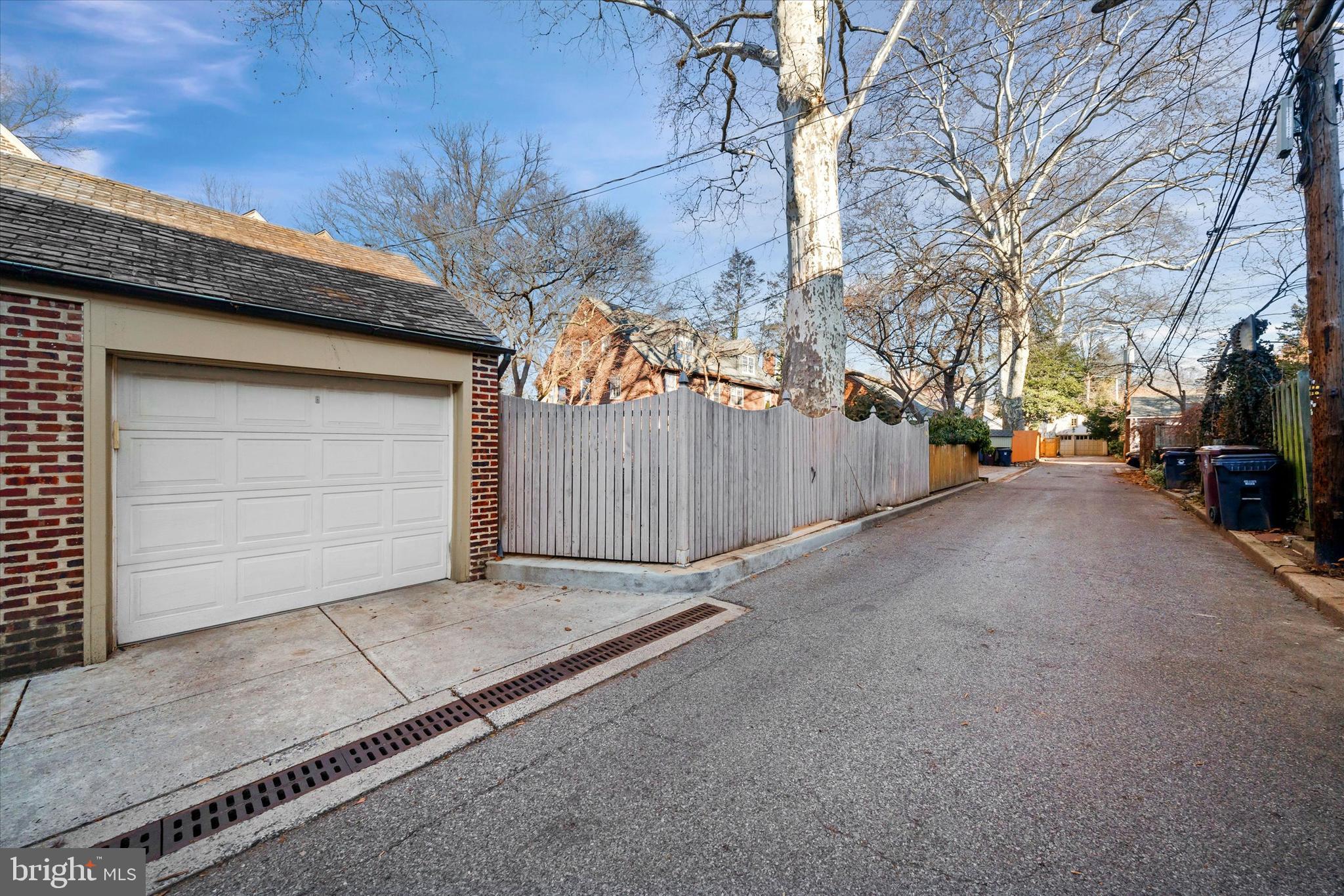 WAWASET PARK - Residential