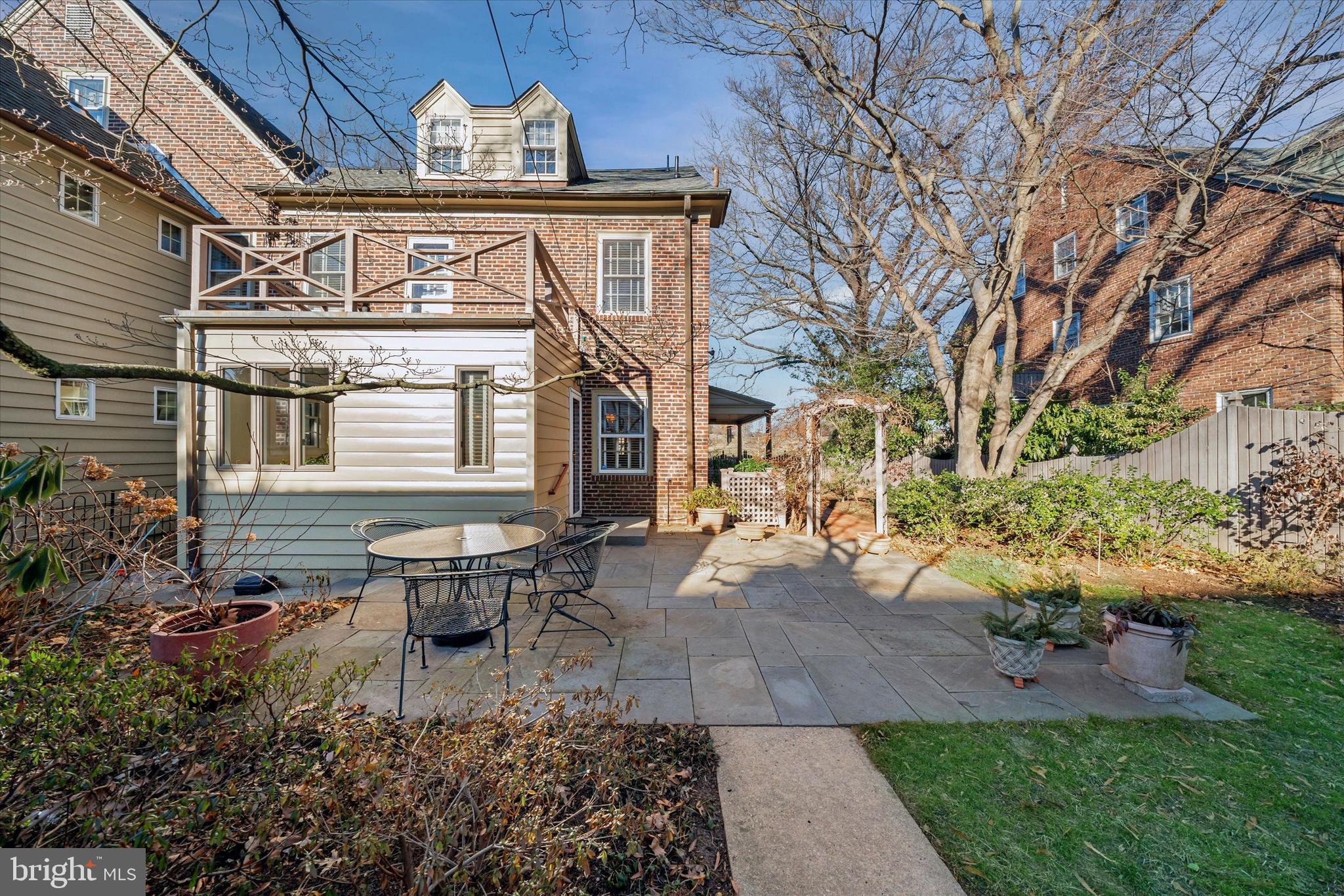 WAWASET PARK - Residential