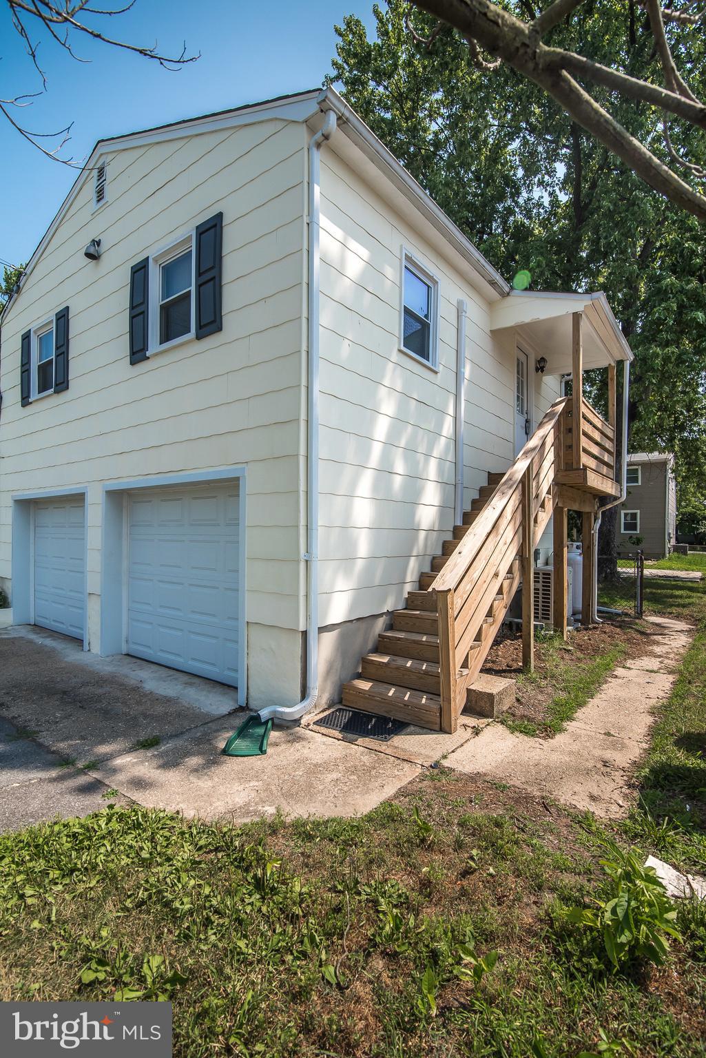 MARLEY PARK BEACH - Residential Lease