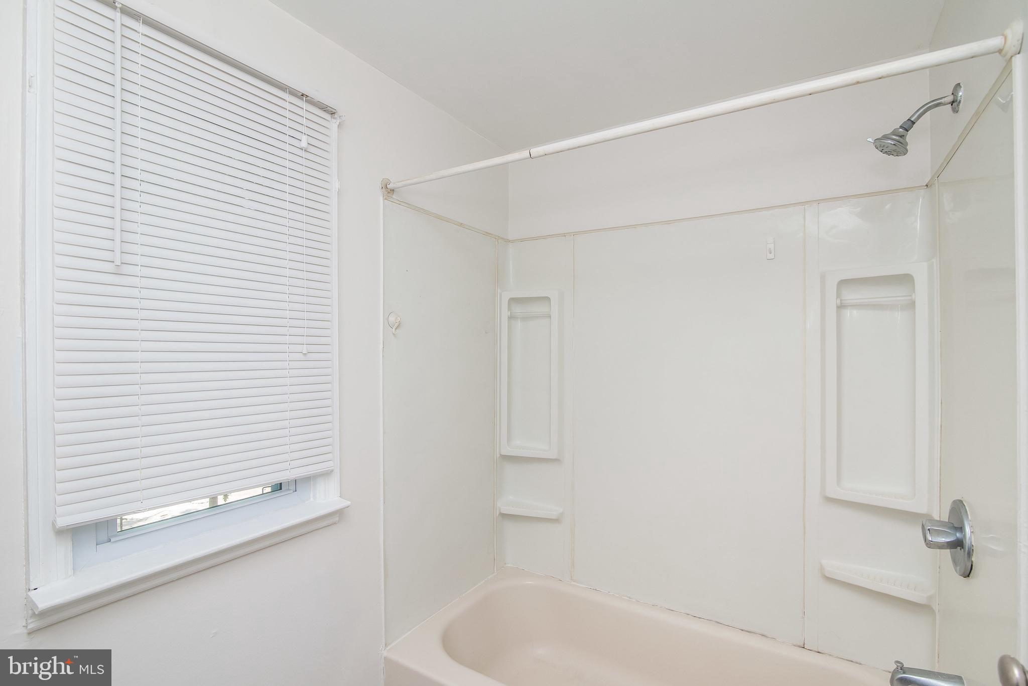 MARLEY PARK BEACH - Residential Lease