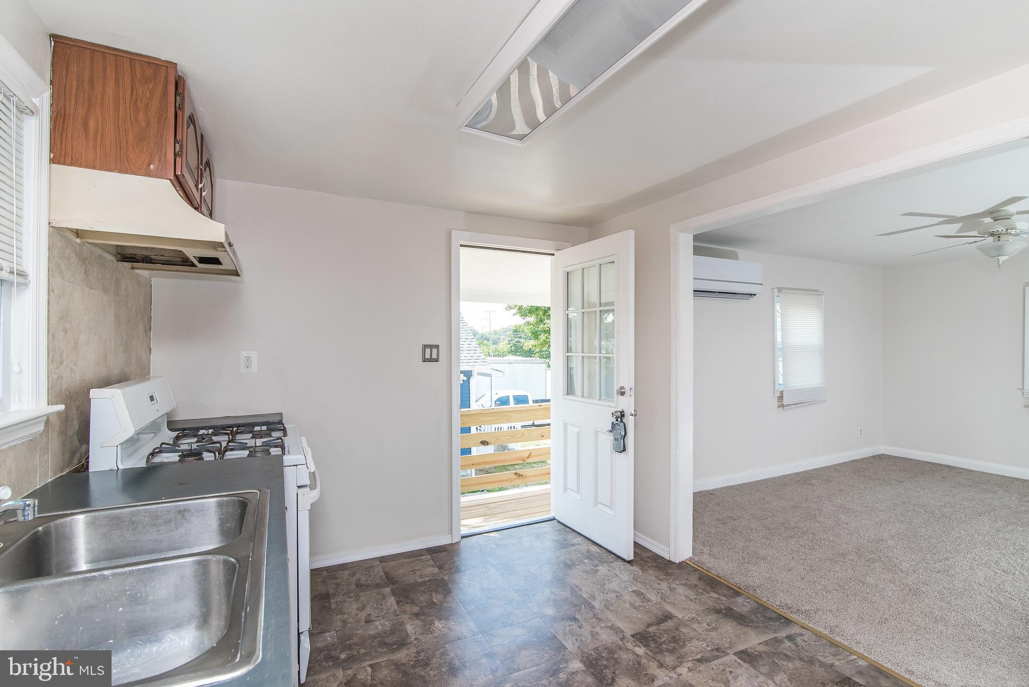 MARLEY PARK BEACH - Residential Lease