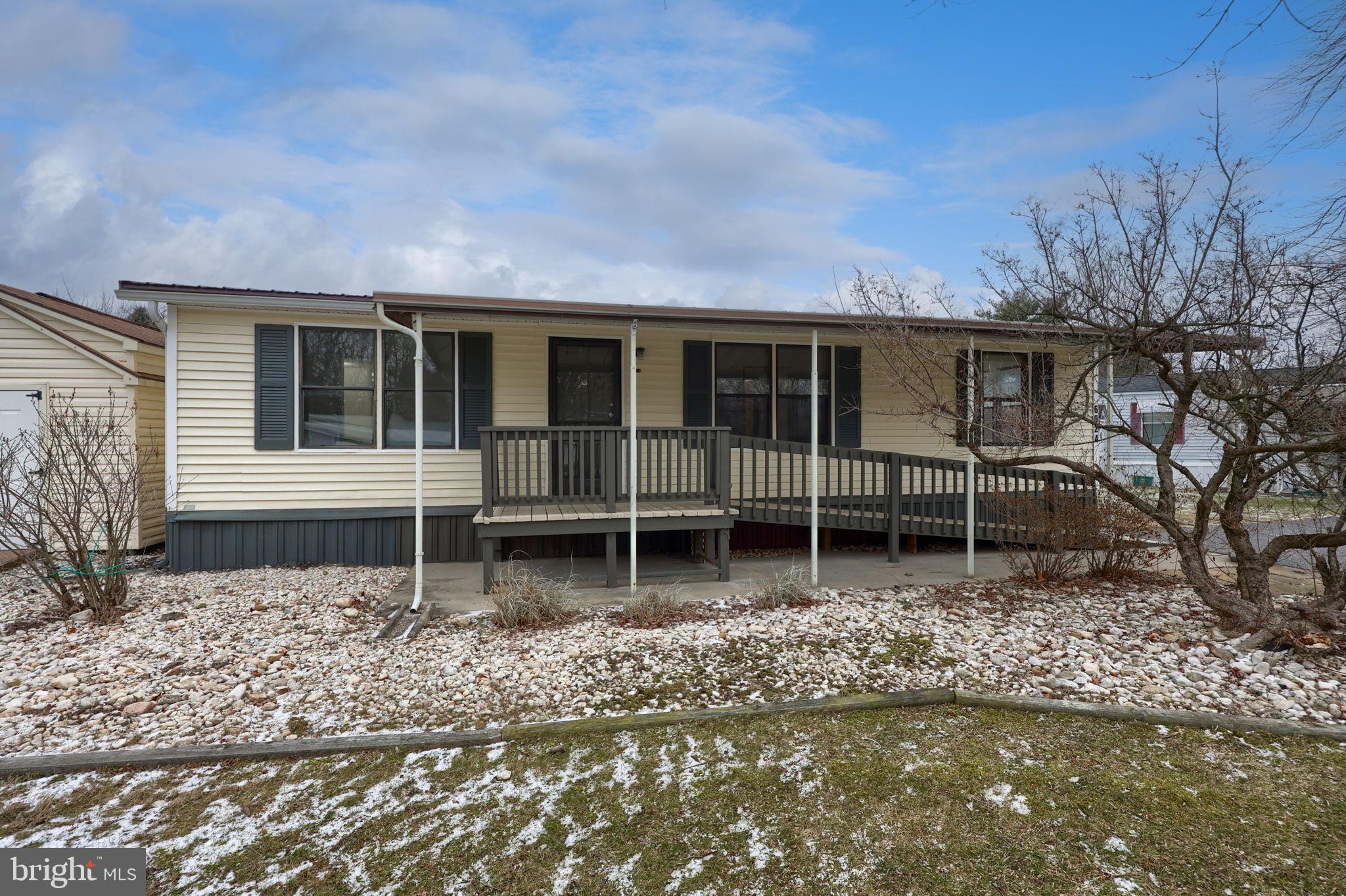 6024 MOCKINGBIRD DRIVE