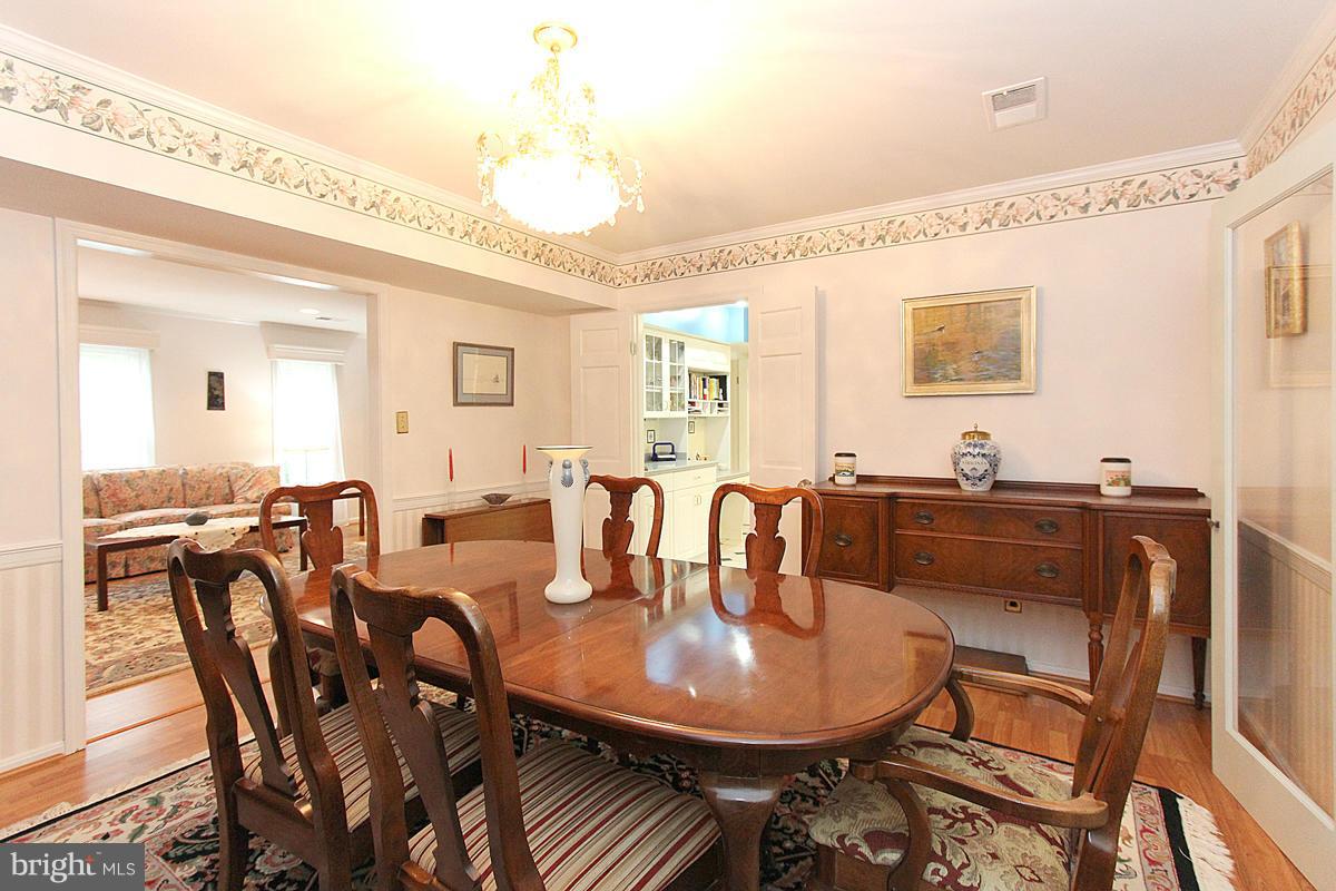 RIVERSIDE ESTATES - Residential