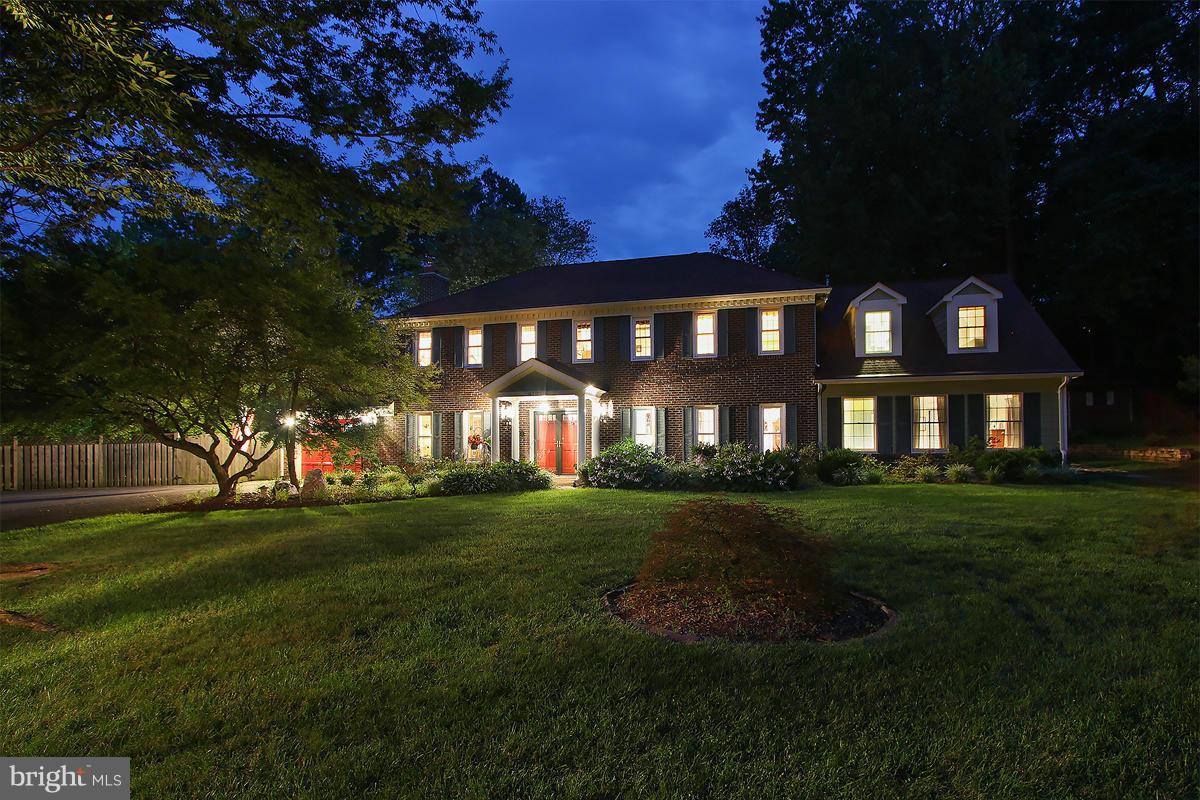 RIVERSIDE ESTATES - Residential