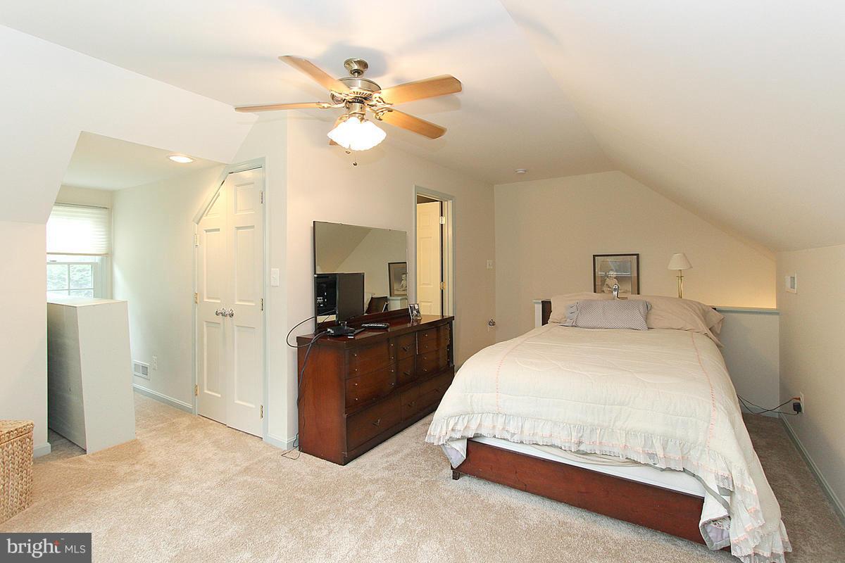 RIVERSIDE ESTATES - Residential