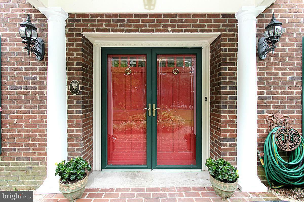 RIVERSIDE ESTATES - Residential