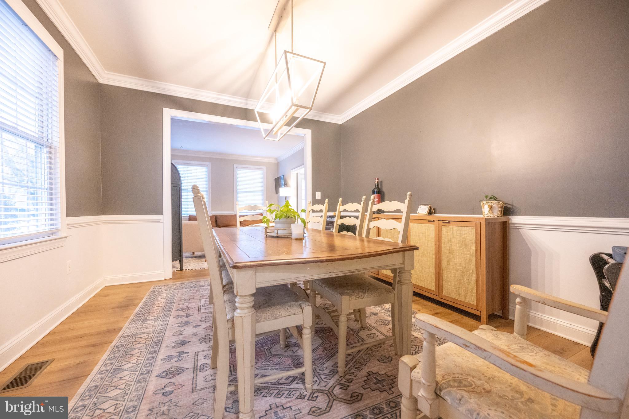 VILLAGE CASE - Residential