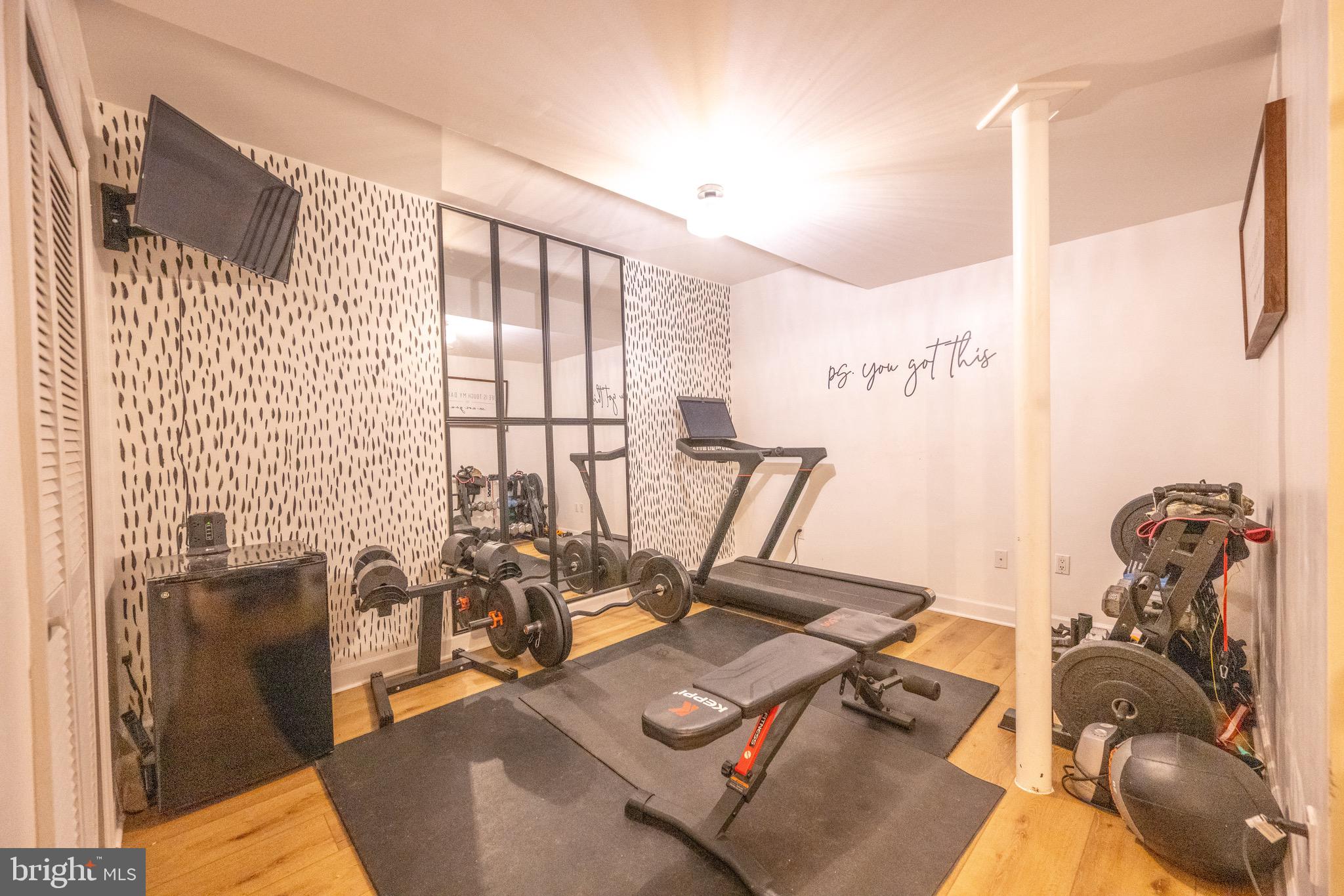 VILLAGE CASE - Residential