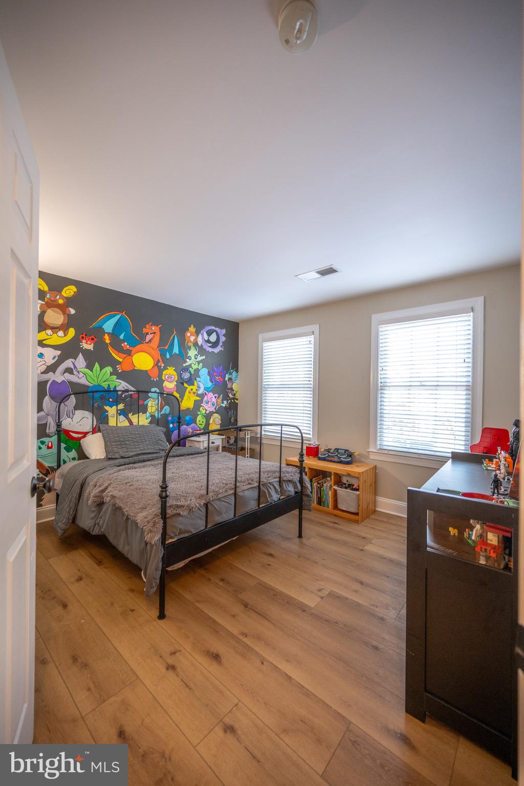 VILLAGE CASE - Residential