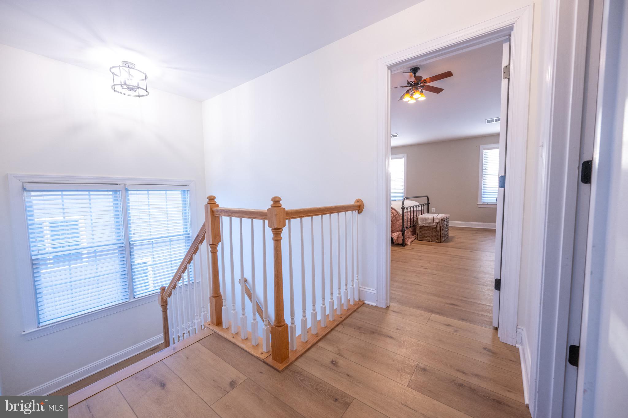 VILLAGE CASE - Residential