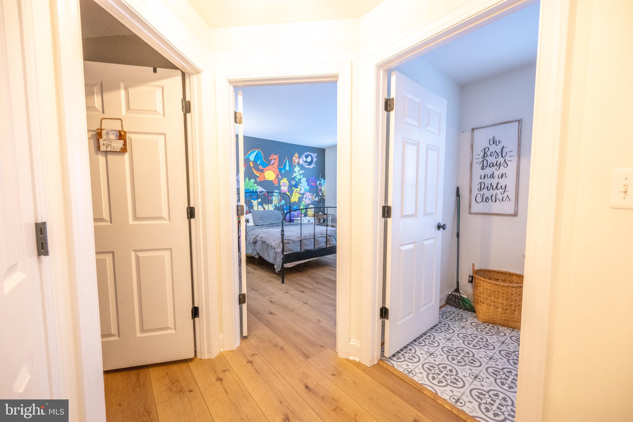 VILLAGE CASE - Residential