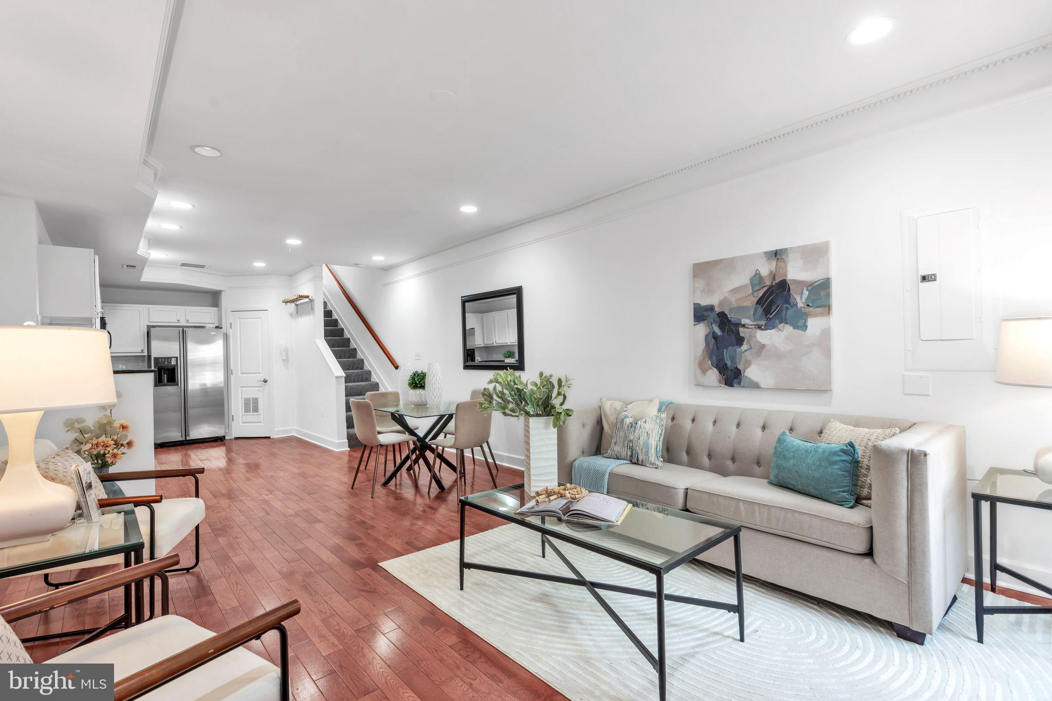 1526 8TH STREET NW 2
