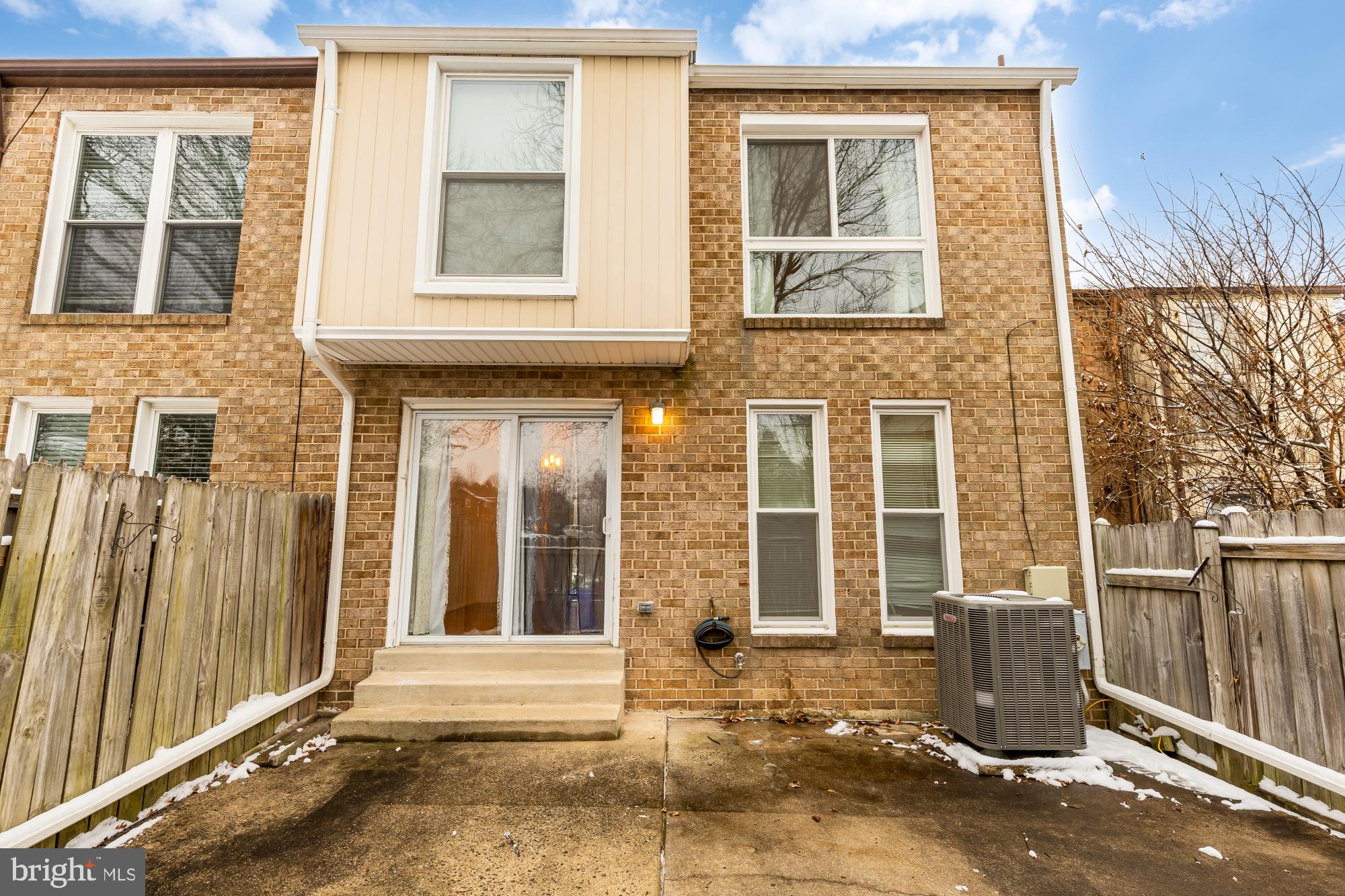 ROCKVILLE - Residential