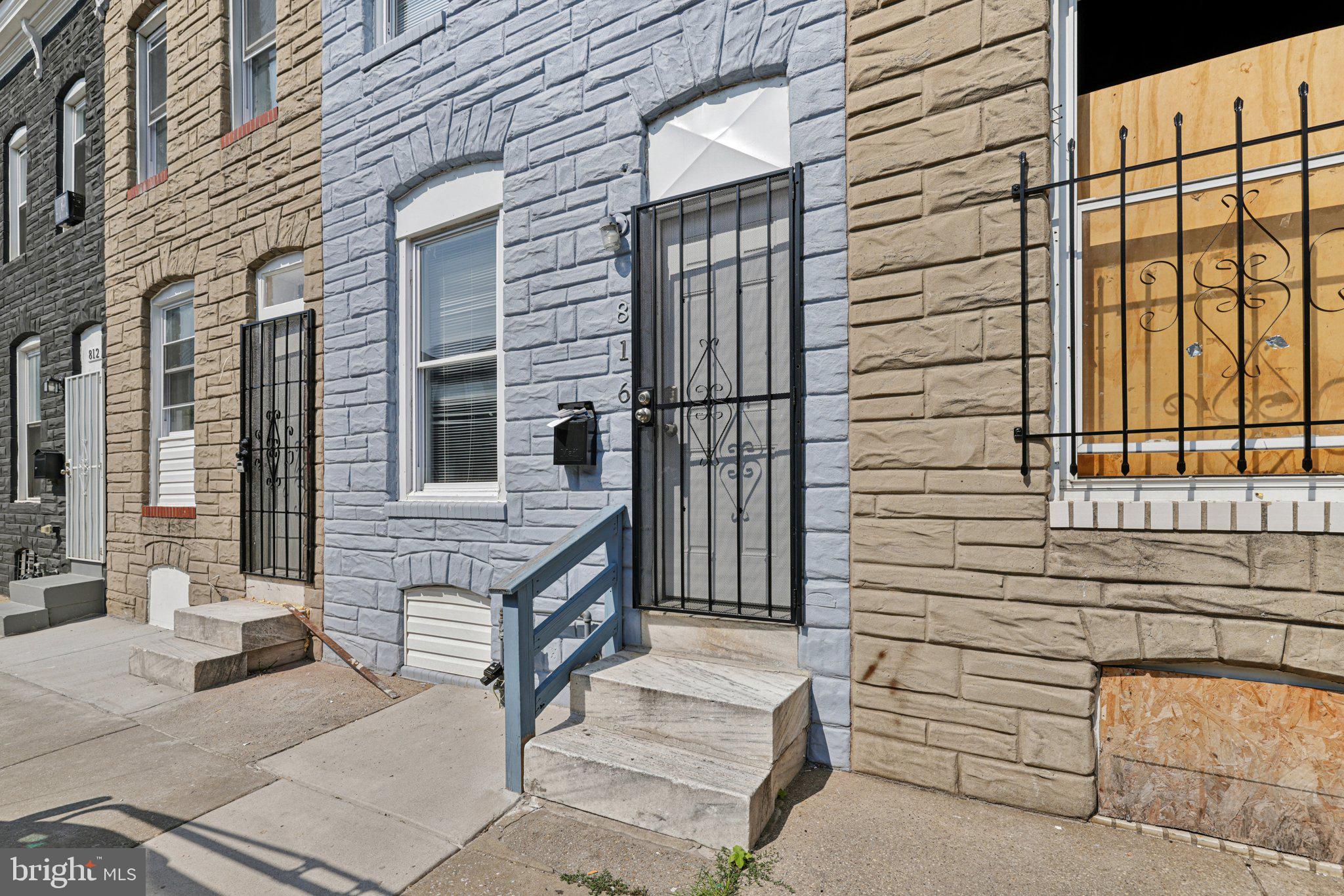 816 N PORT STREET