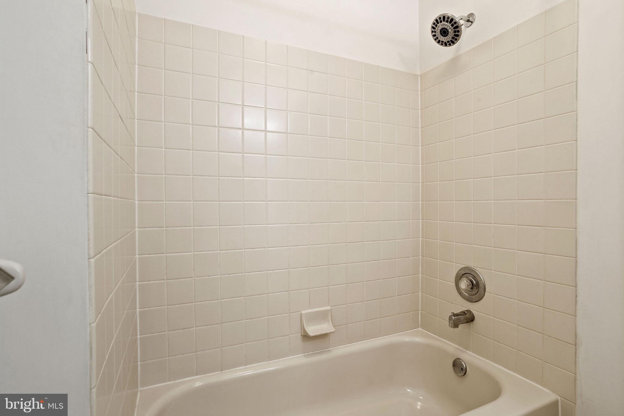 BROOKSTONE - Residential Lease