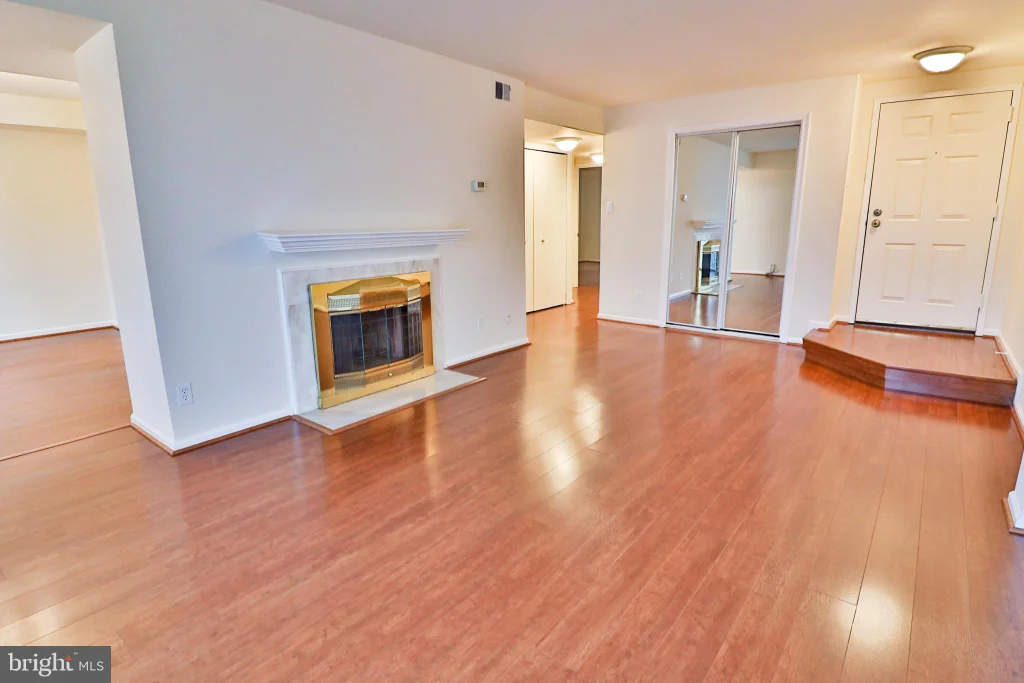Additional image 4 of 13 Pickering Court Unit 13-102, Germantown, MD 20874