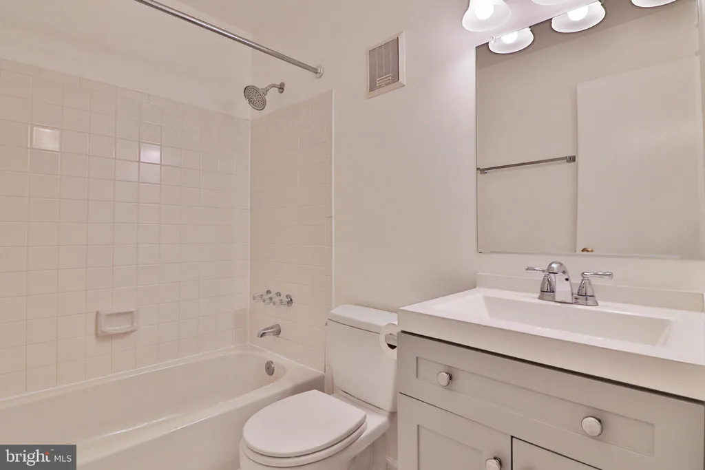 Additional image 15 of 13 Pickering Court Unit 13-102, Germantown, MD 20874