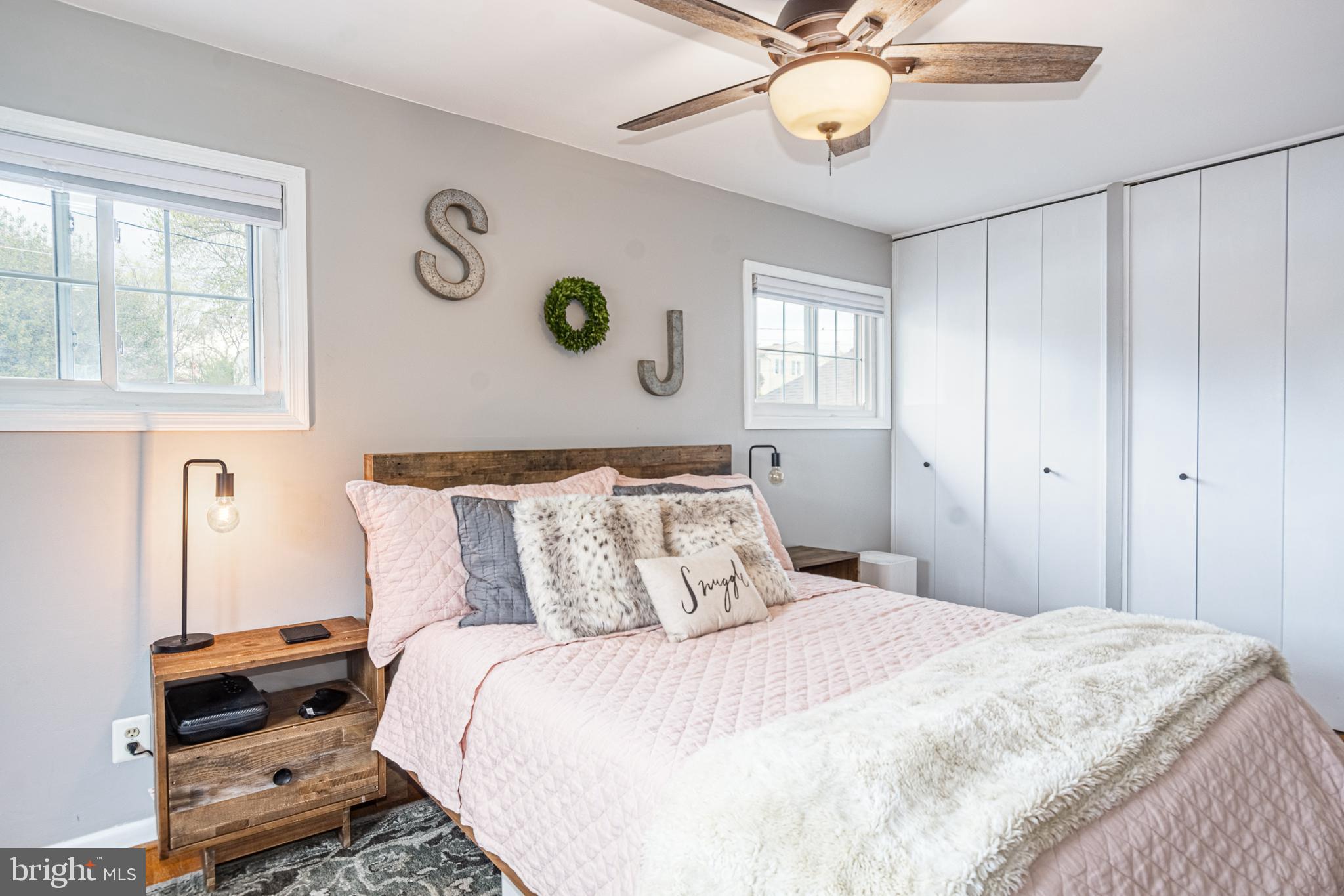 YORK MANOR - Residential