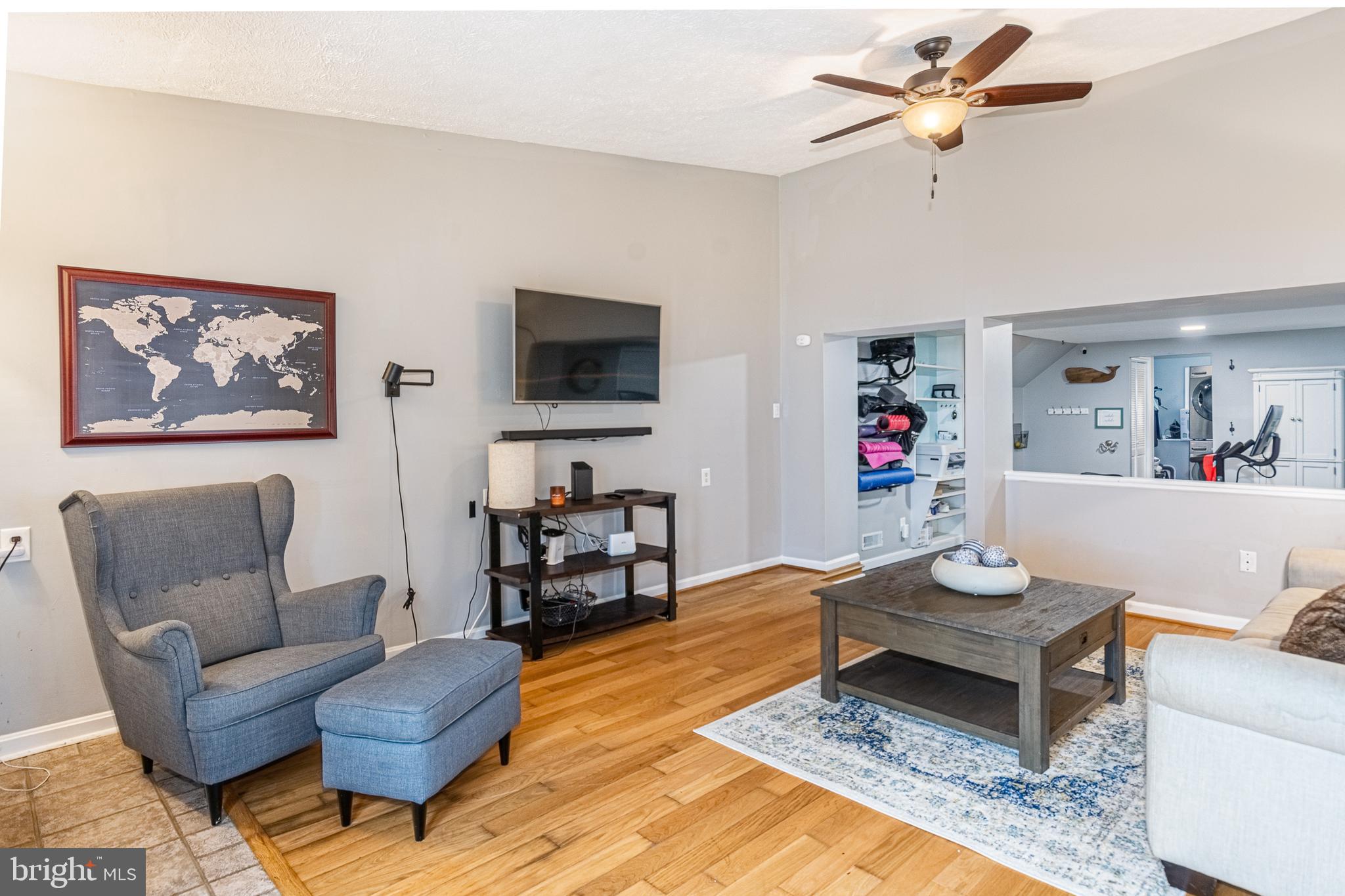 YORK MANOR - Residential