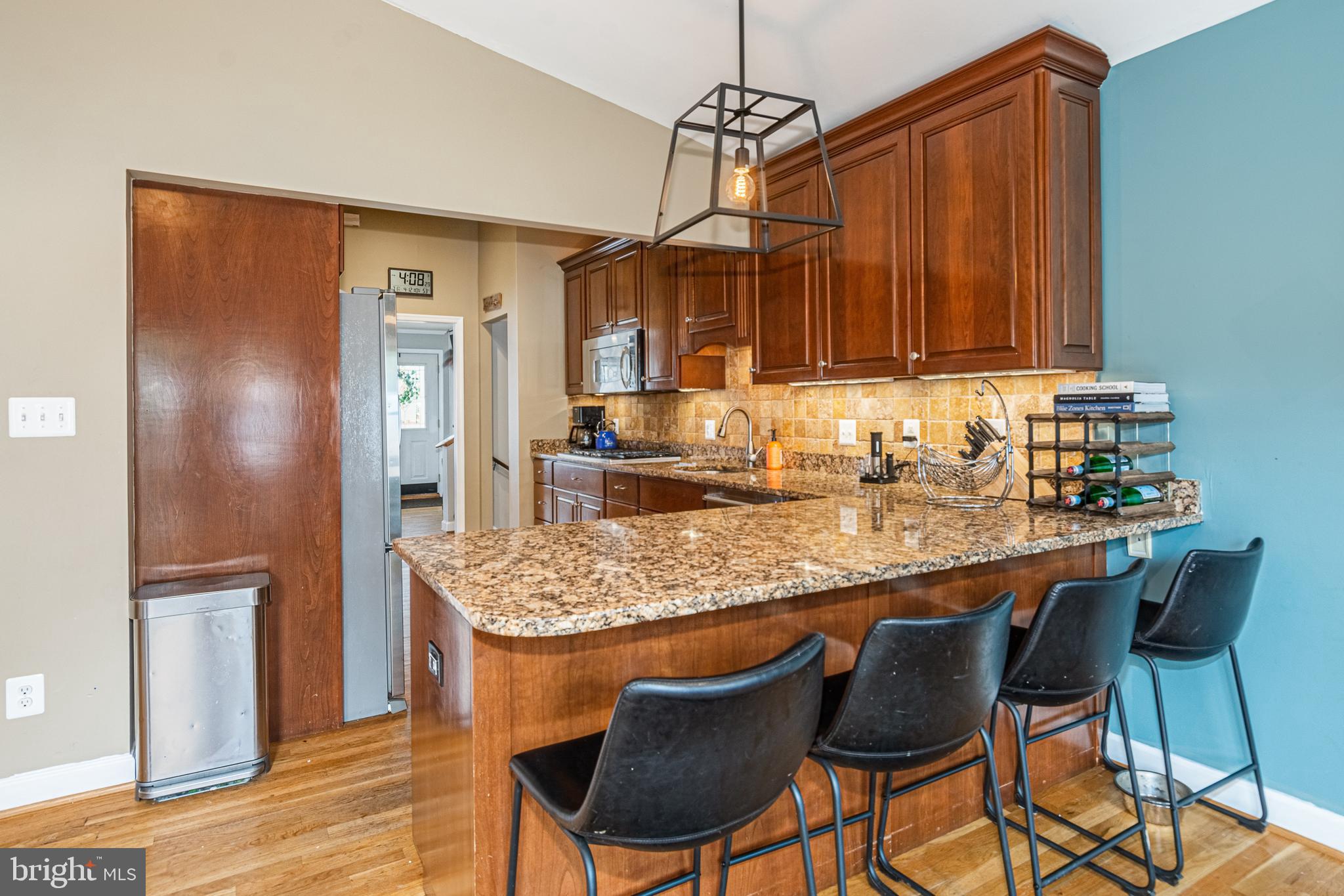 YORK MANOR - Residential