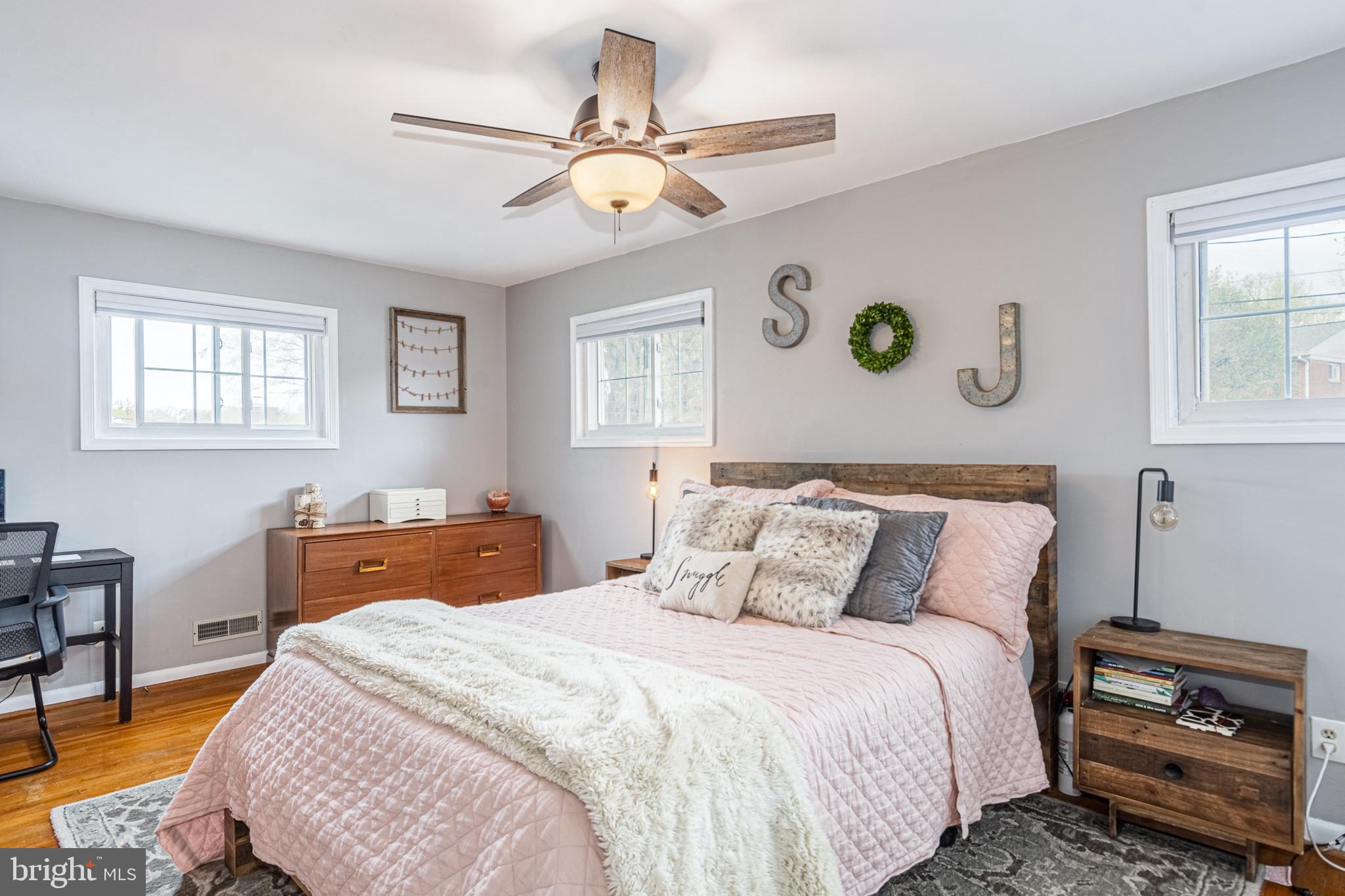 YORK MANOR - Residential