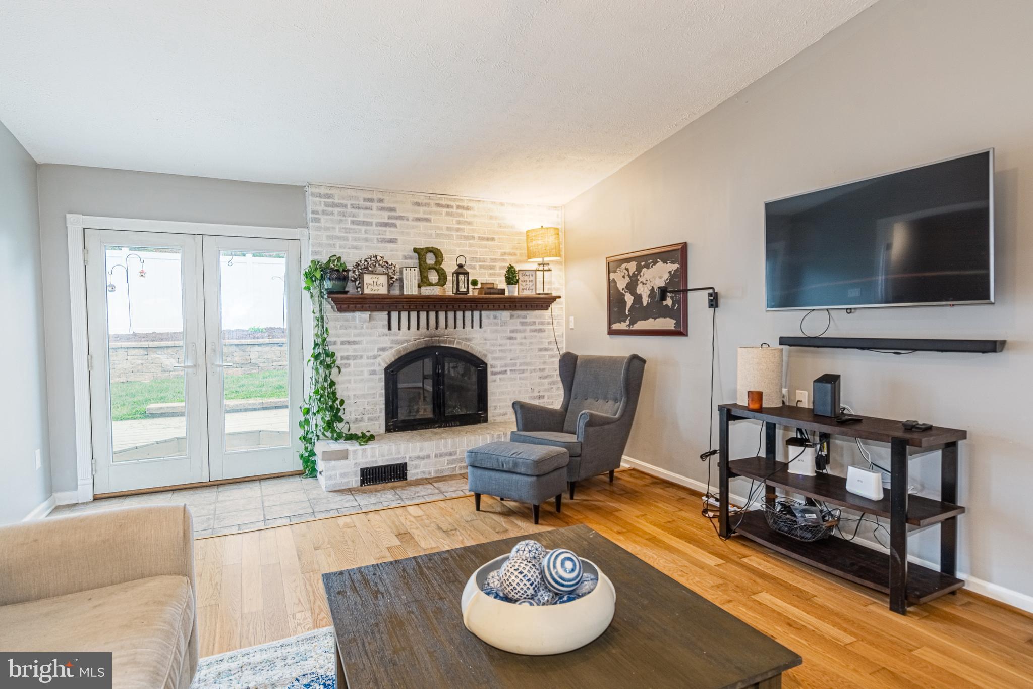 YORK MANOR - Residential