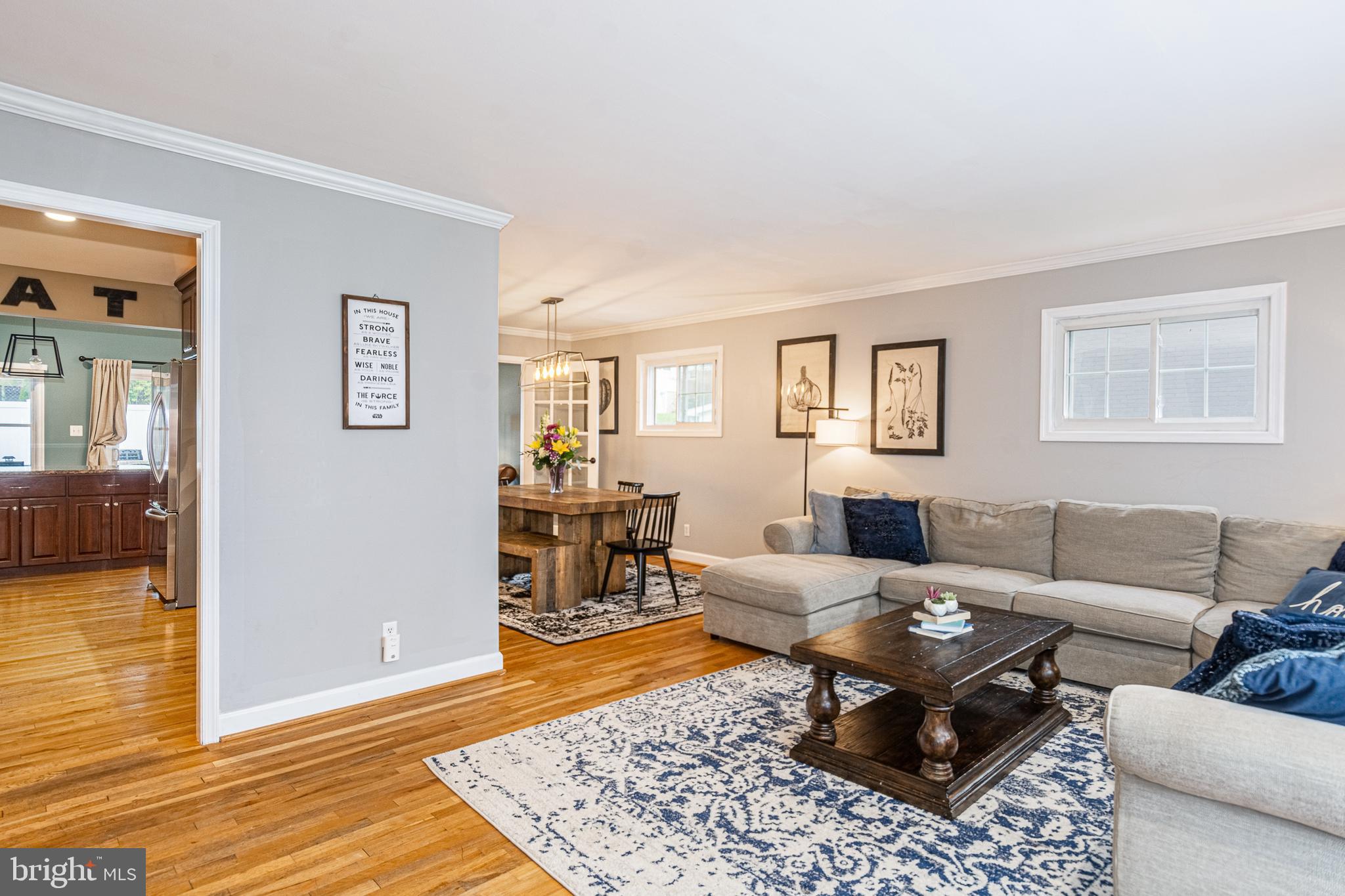 YORK MANOR - Residential