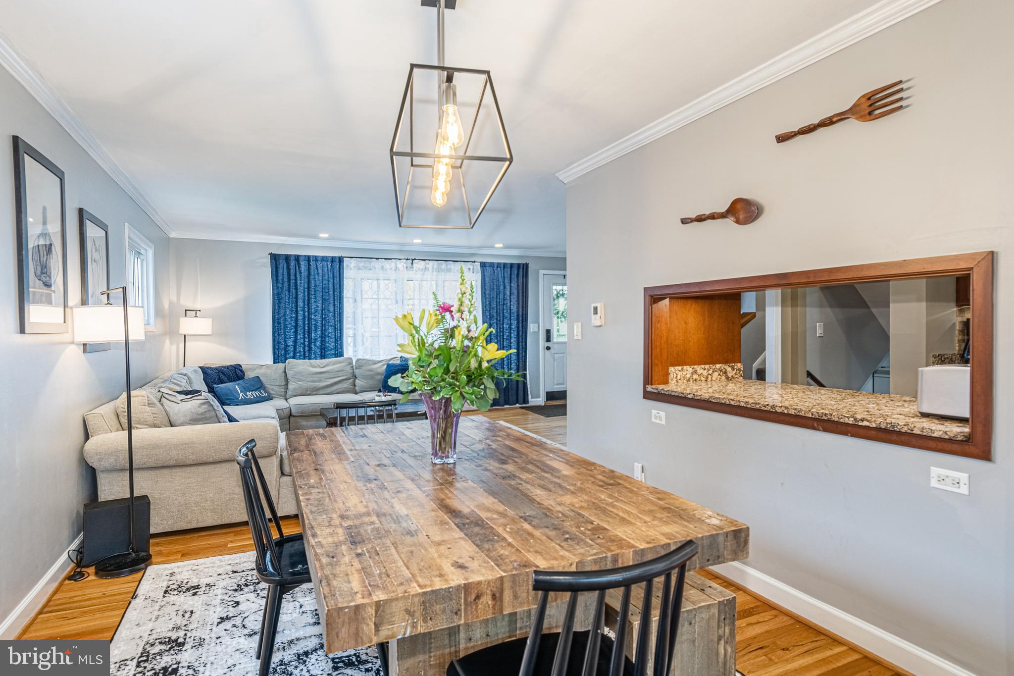 YORK MANOR - Residential