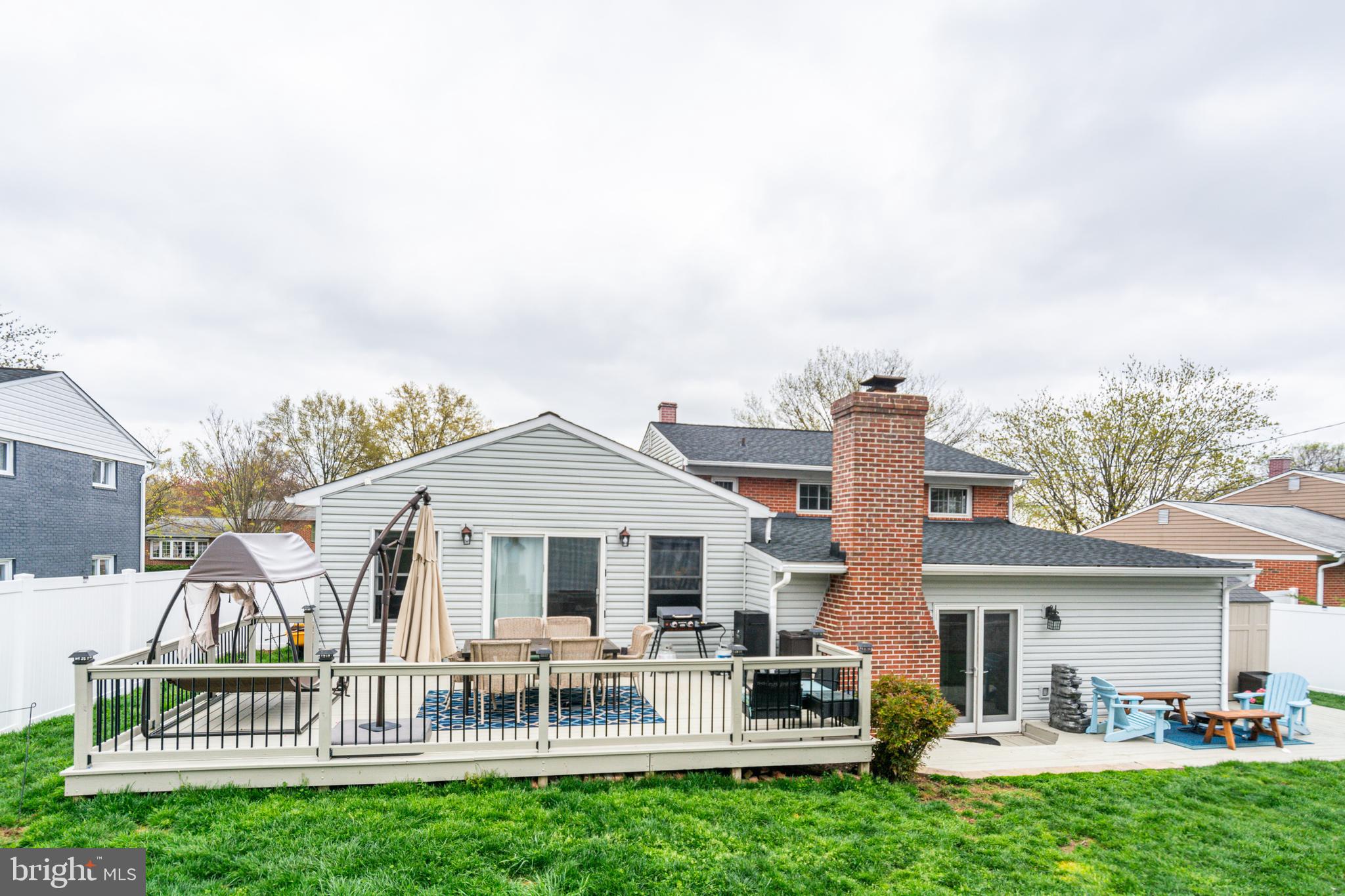 YORK MANOR - Residential