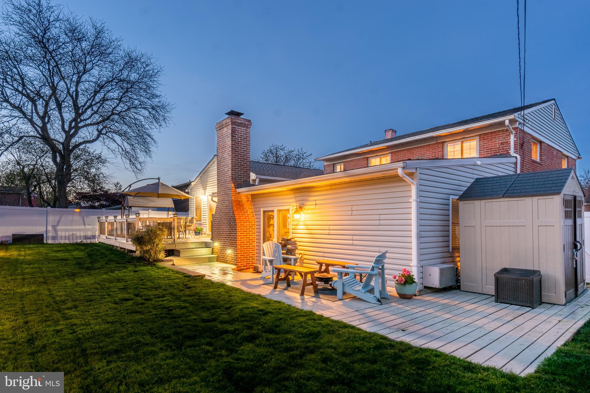 YORK MANOR - Residential