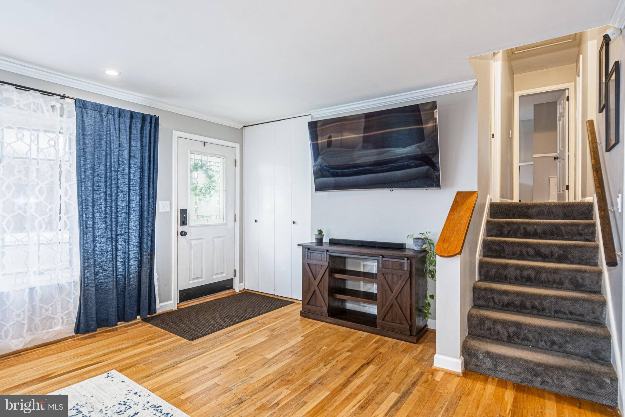 YORK MANOR - Residential