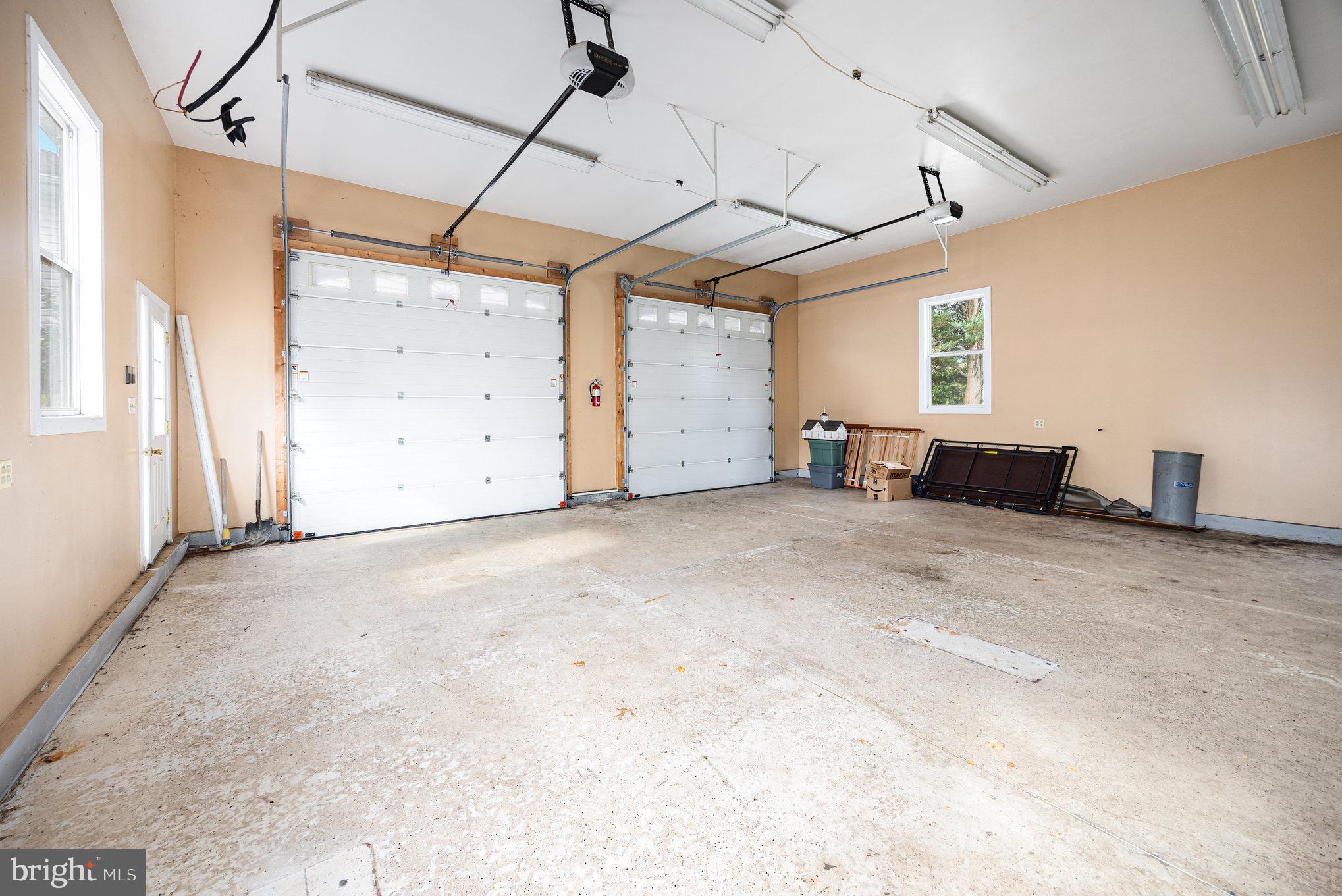 HUNTERS POINT - Residential