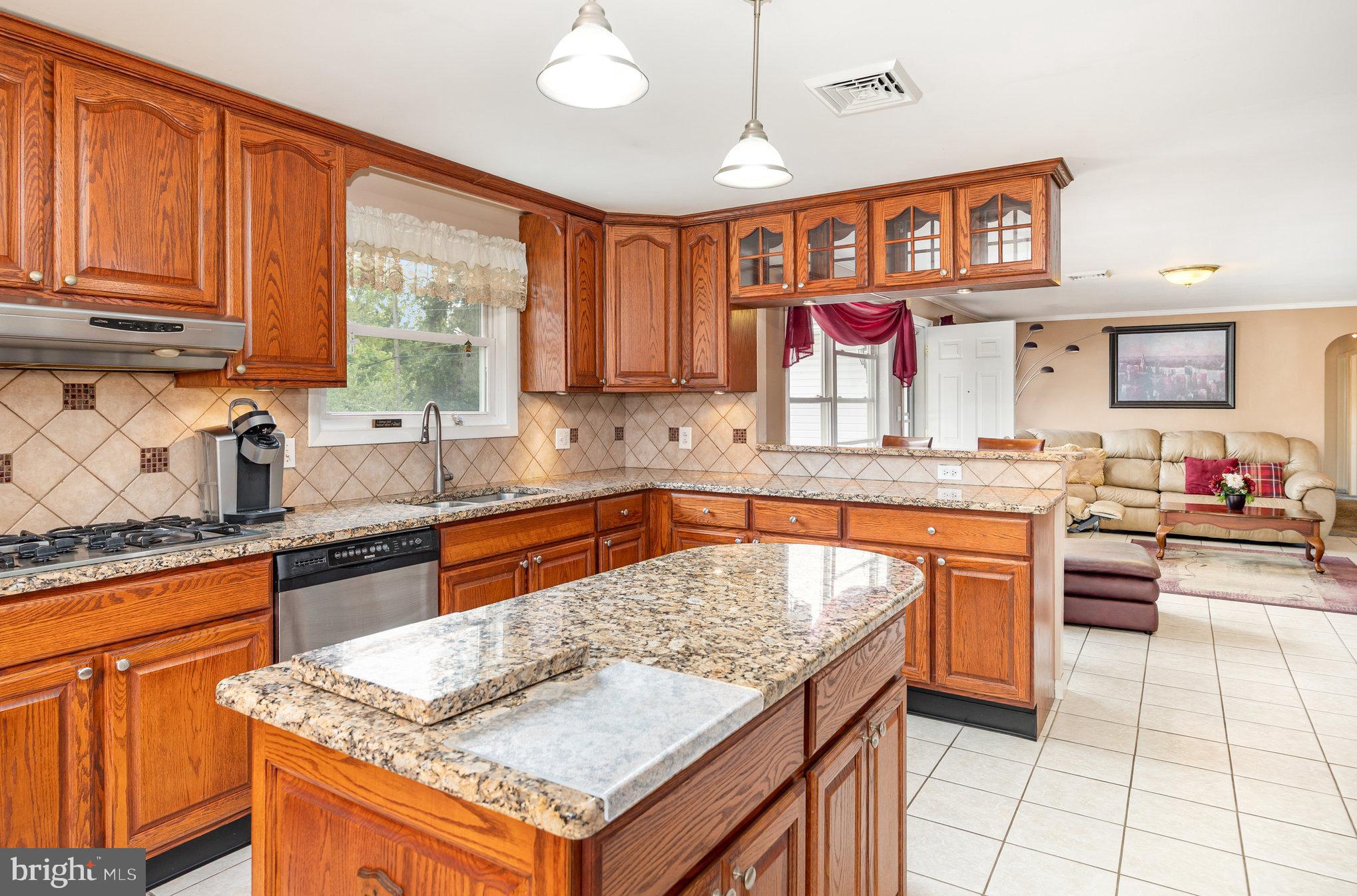 HUNTERS POINT - Residential