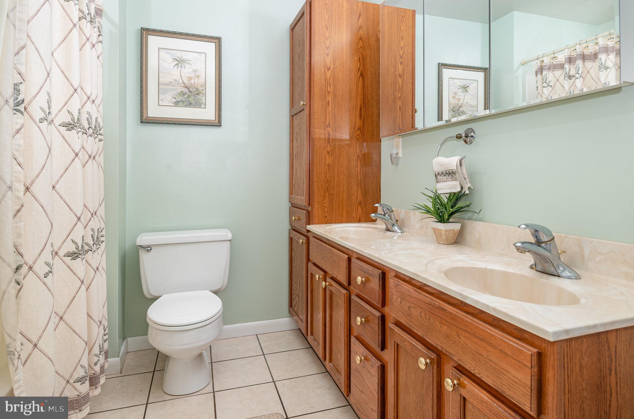 HUNTERS POINT - Residential