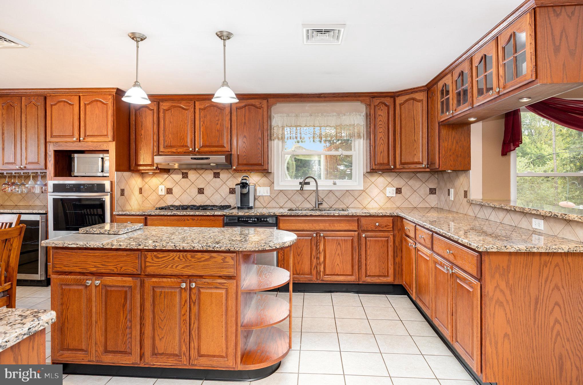 HUNTERS POINT - Residential