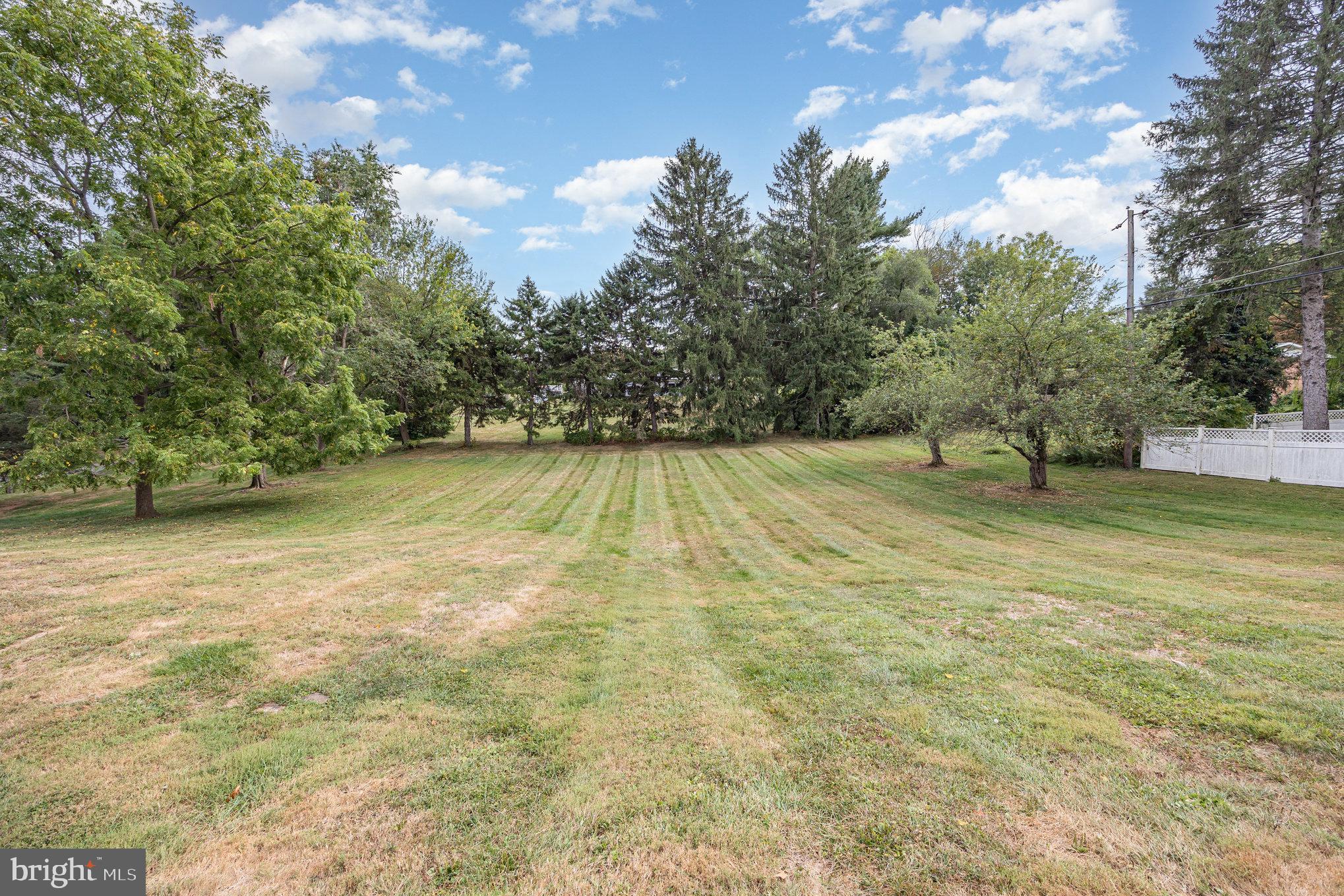 HUNTERS POINT - Residential