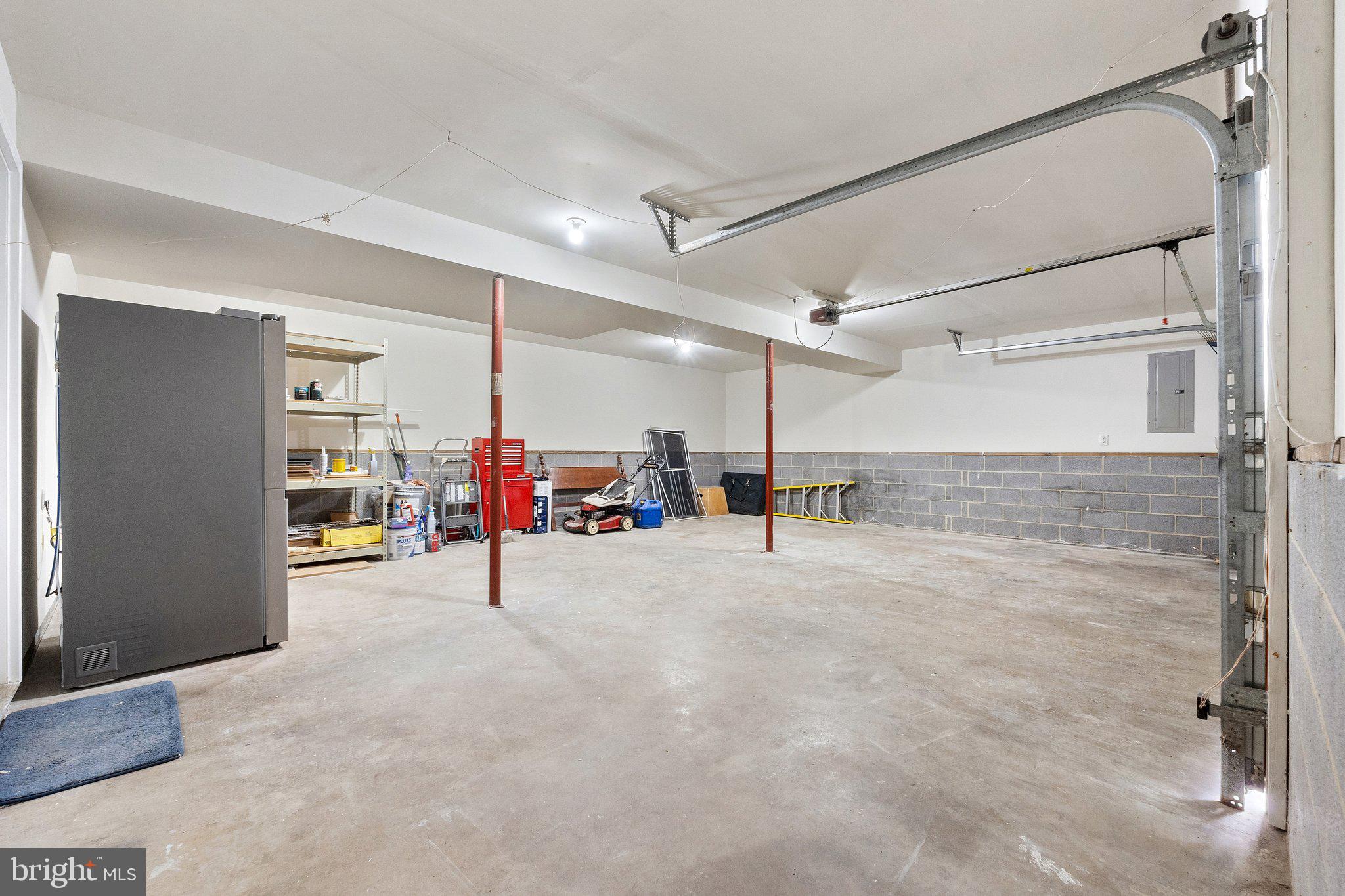 BRIAR RUN - Residential