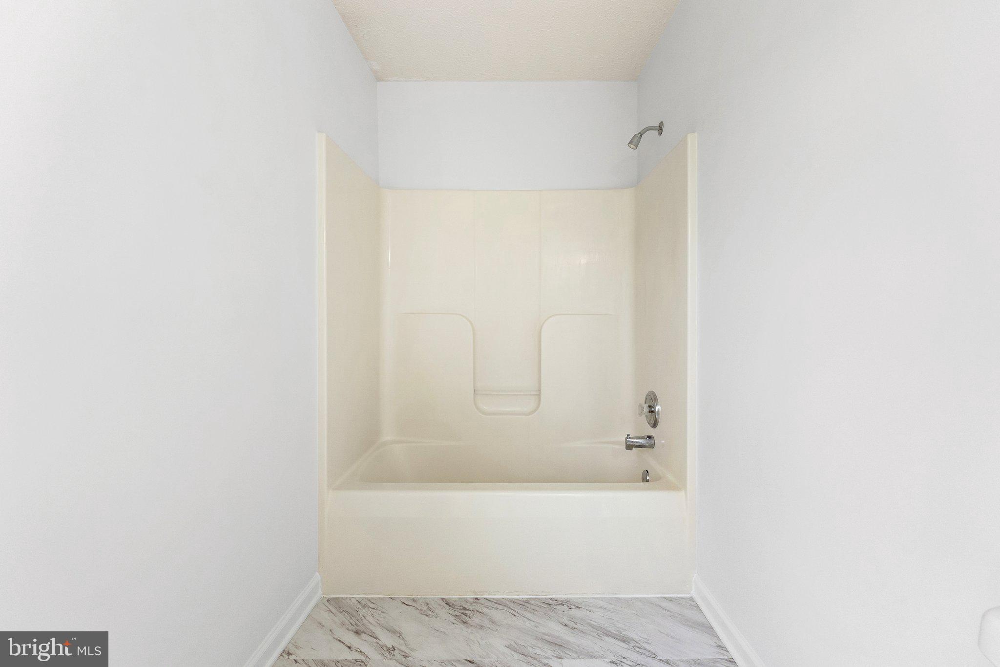 BRIAR RUN - Residential